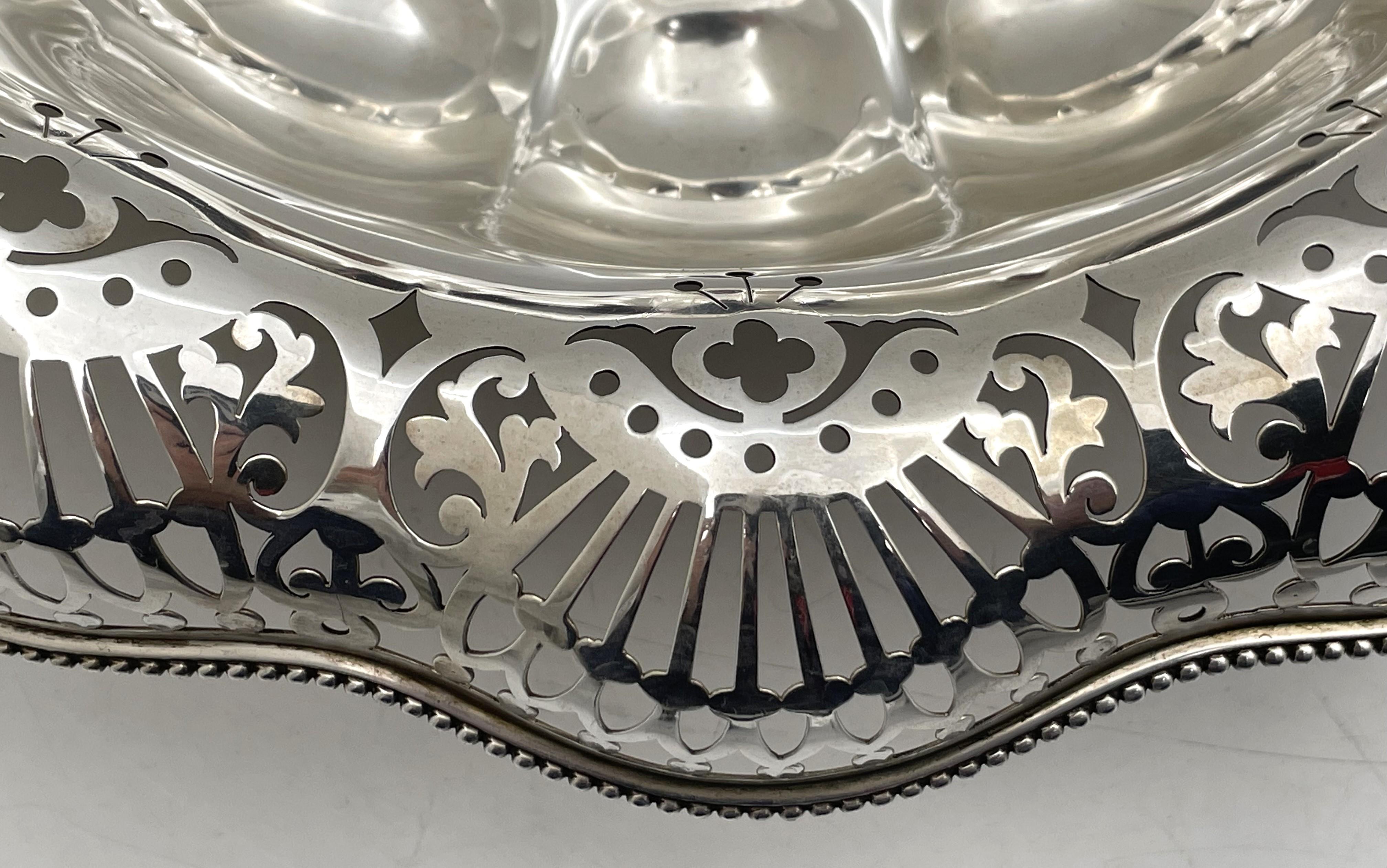 Dominick & Haff Sterling Silver 1887 Multilobed Centerpiece Bowl Pierced Motifs In Good Condition For Sale In New York, NY