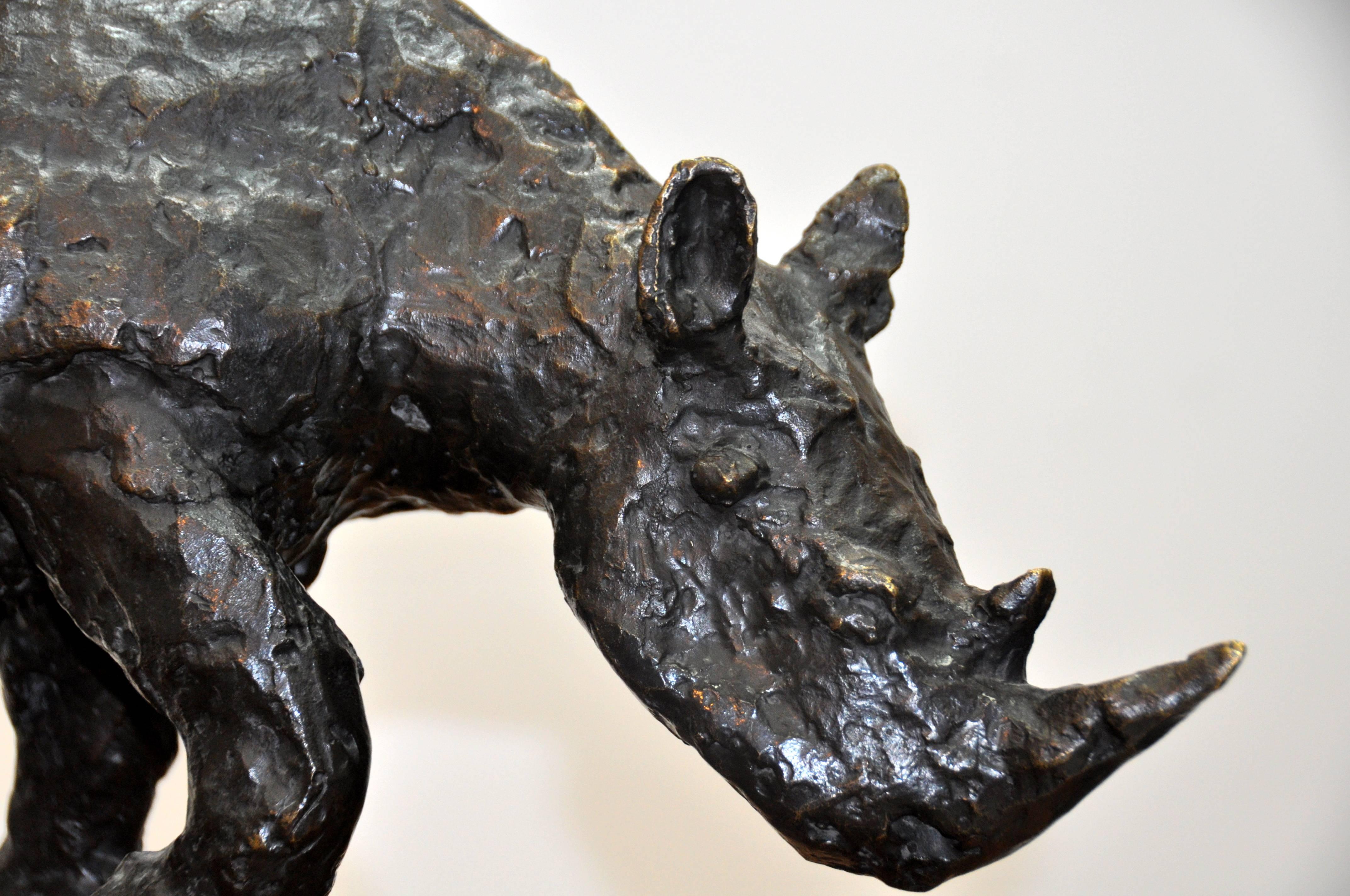 Polnische modernistische expressionistische Rhinoceros-Skulptur aus Rhino Bronze – Sculpture von Dominik Albinski