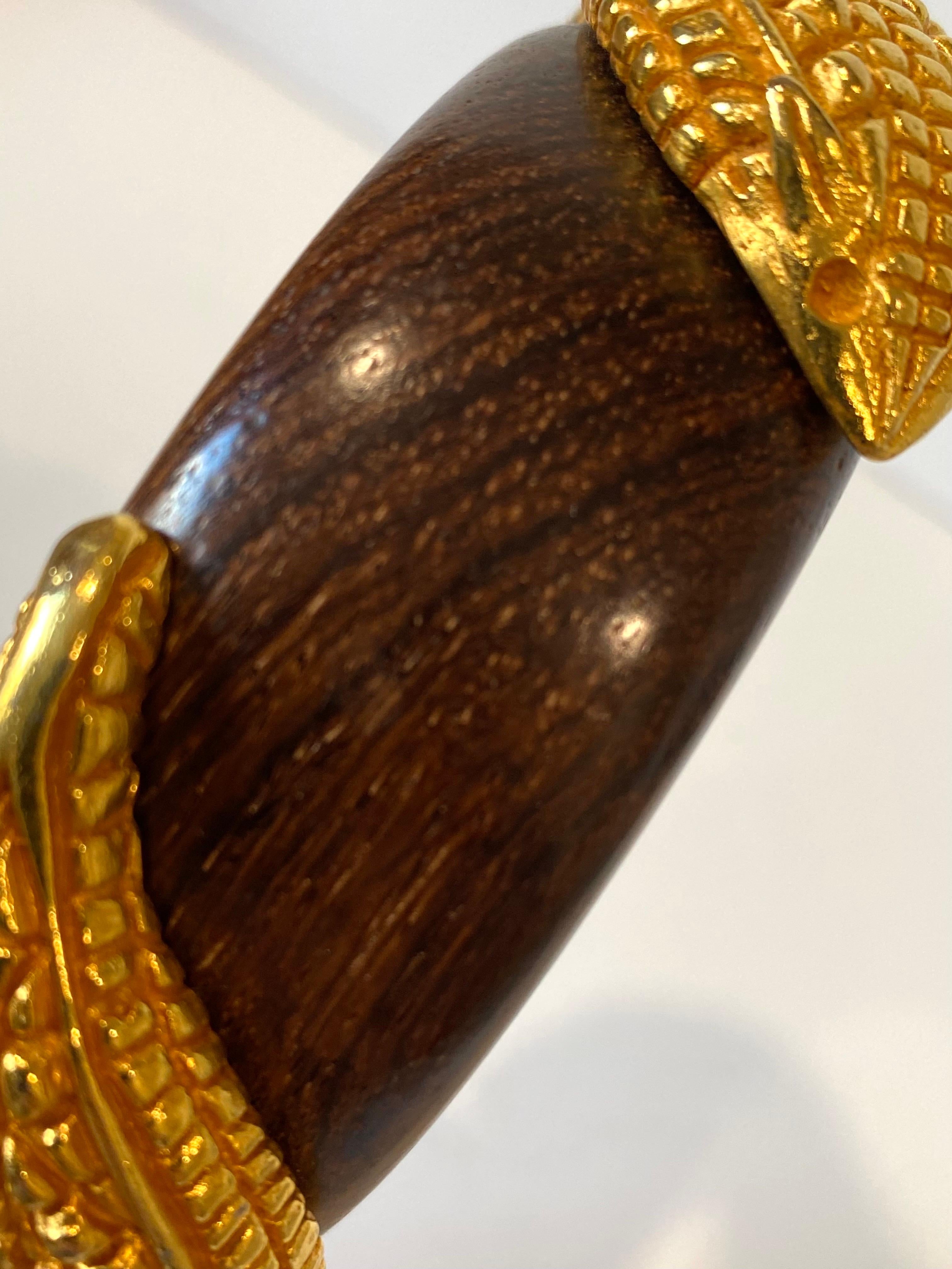 Dominique Aurientis, bracelet en bois et armadillo doré des années 1980 en vente 8