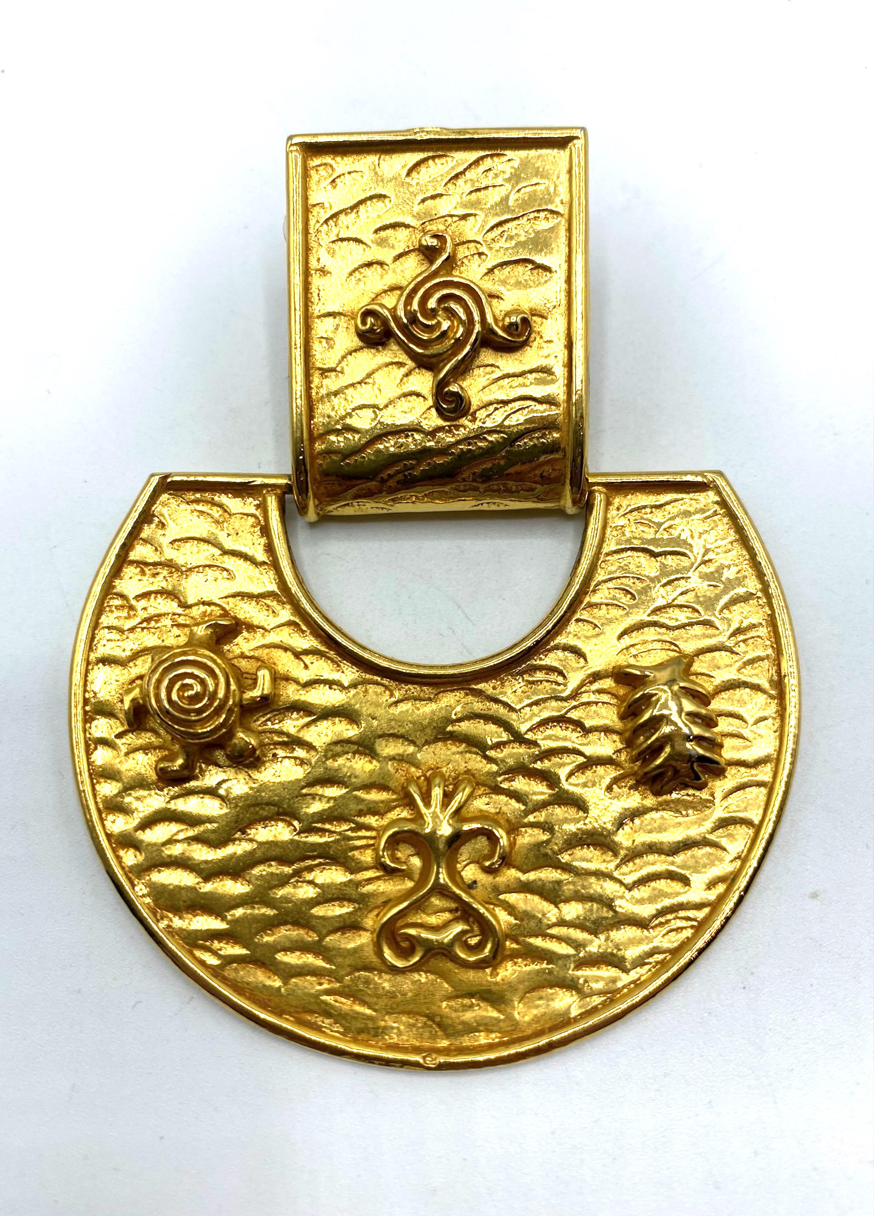Dominique Aurientis 1980s Huge Gold Door Knocker Earrings In Good Condition For Sale In New York, NY