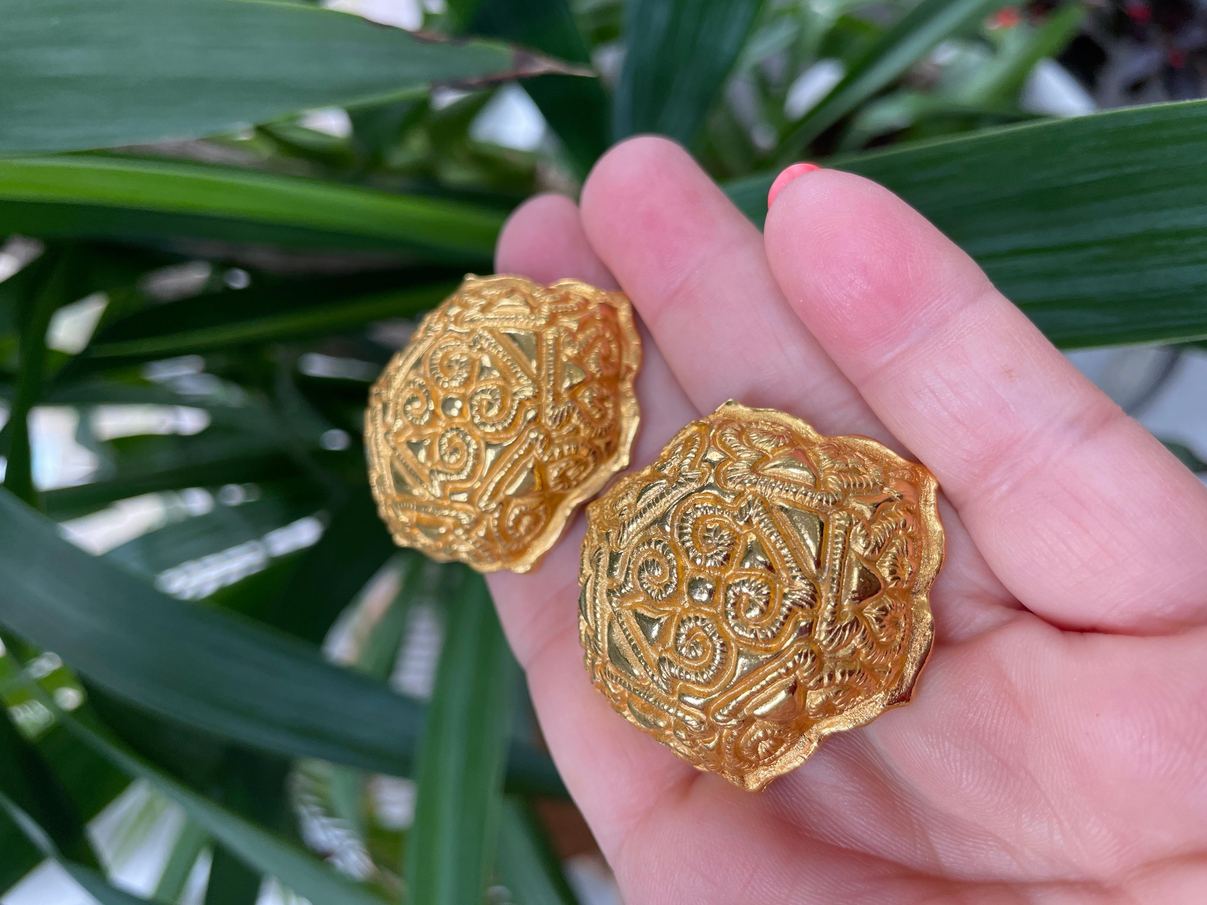 Dominique Aurientis Pendientes dorados 1980'S en venta 2