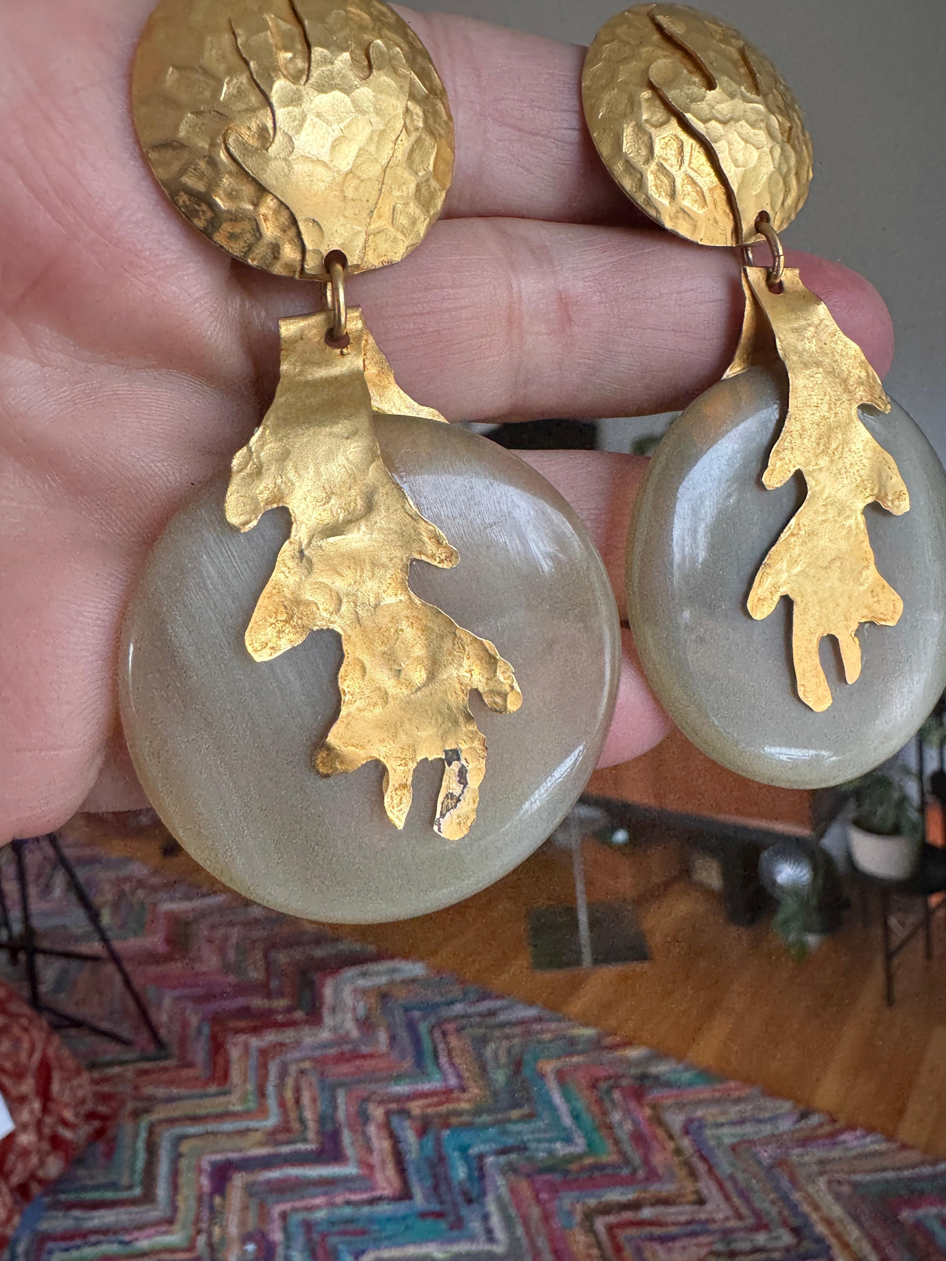 Orecchini Dominique Aurientis in oro dorato, nuovi, mai indossati, anni '80 in vendita 2