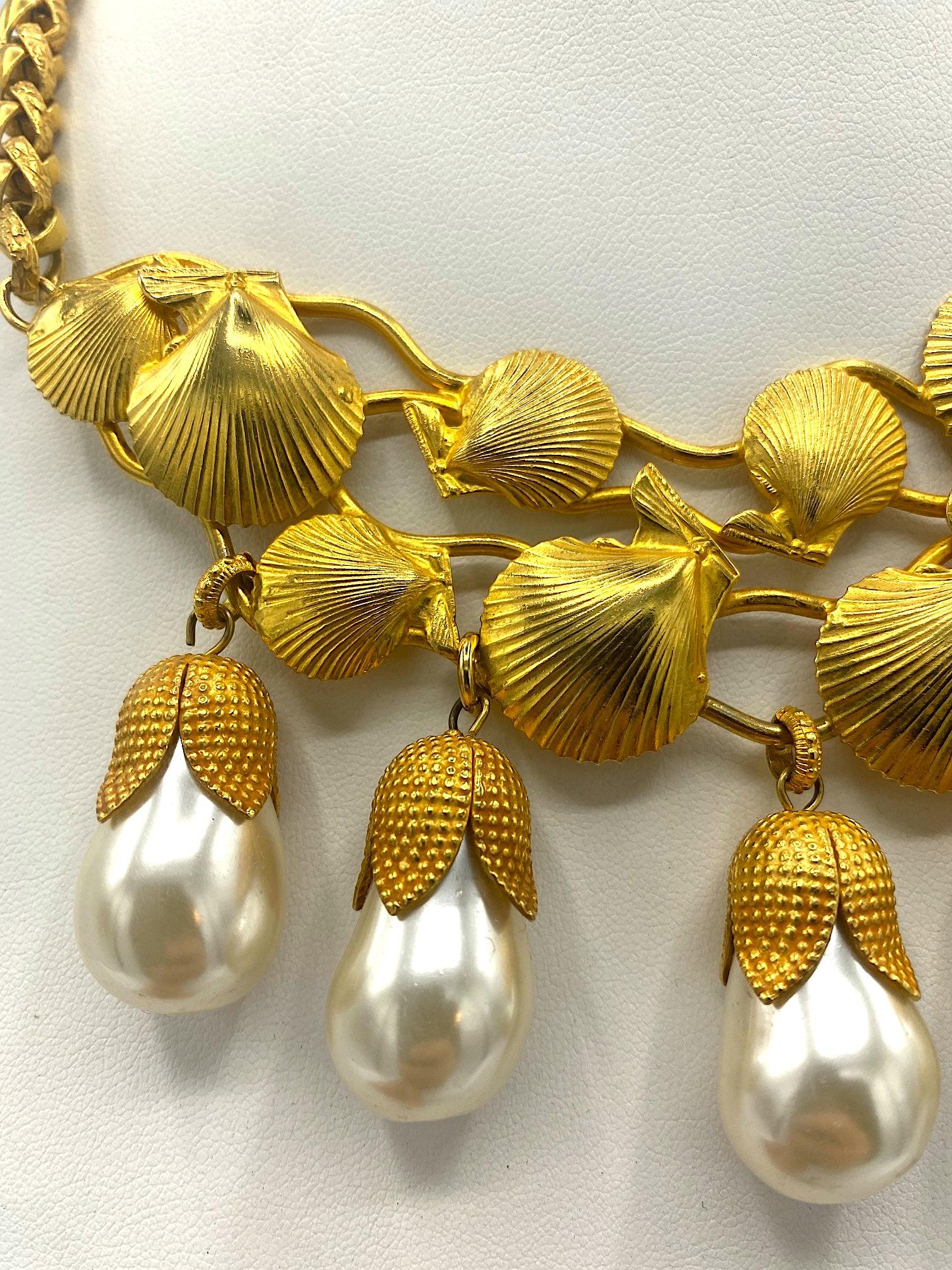 Dominique Aurientis Gold & Pearl Seashell Necklace In Excellent Condition In New York, NY