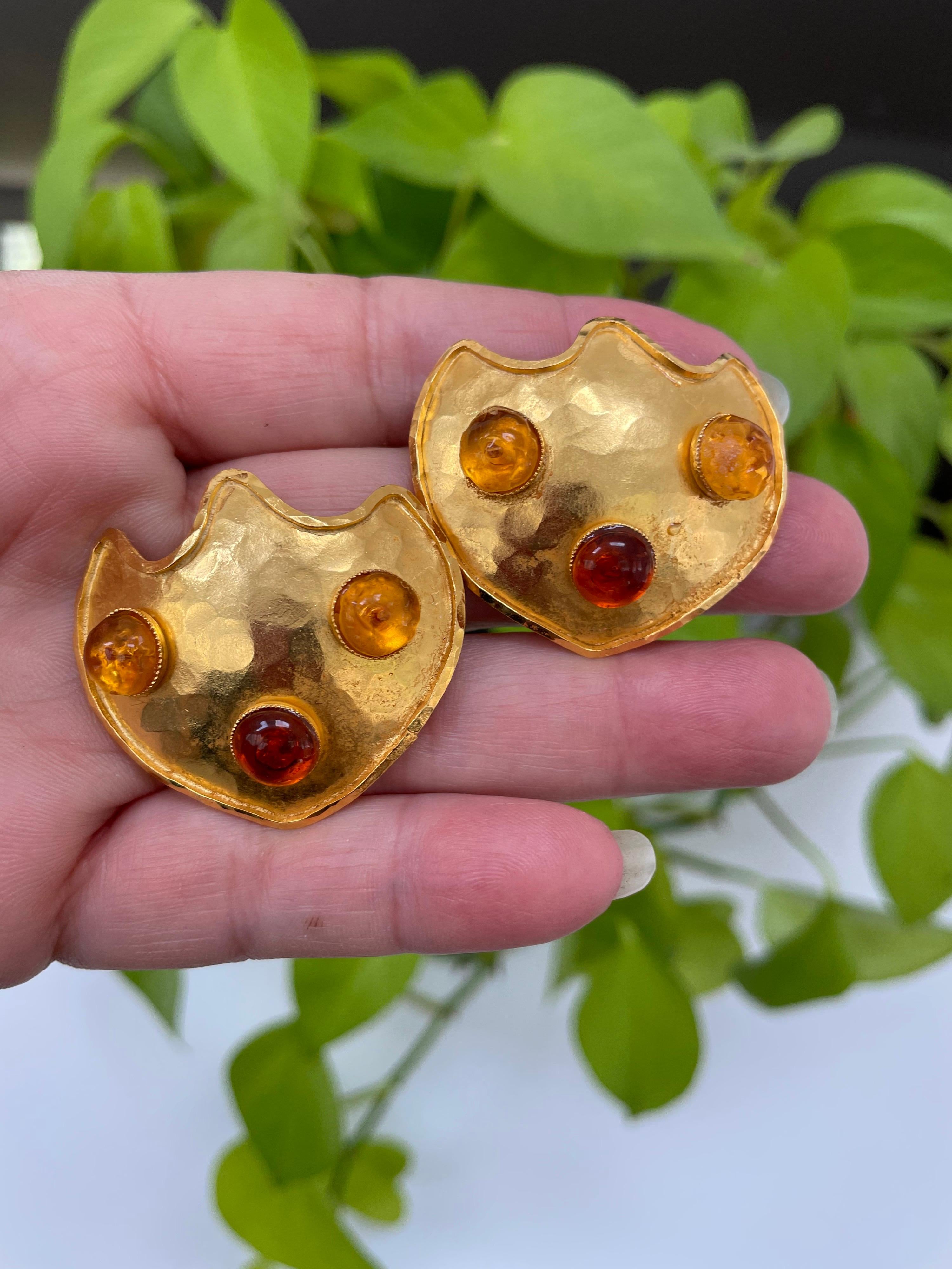 Boucles d'oreilles Dominique Aurientis Gripoix, neuves, jamais portées en vente 1