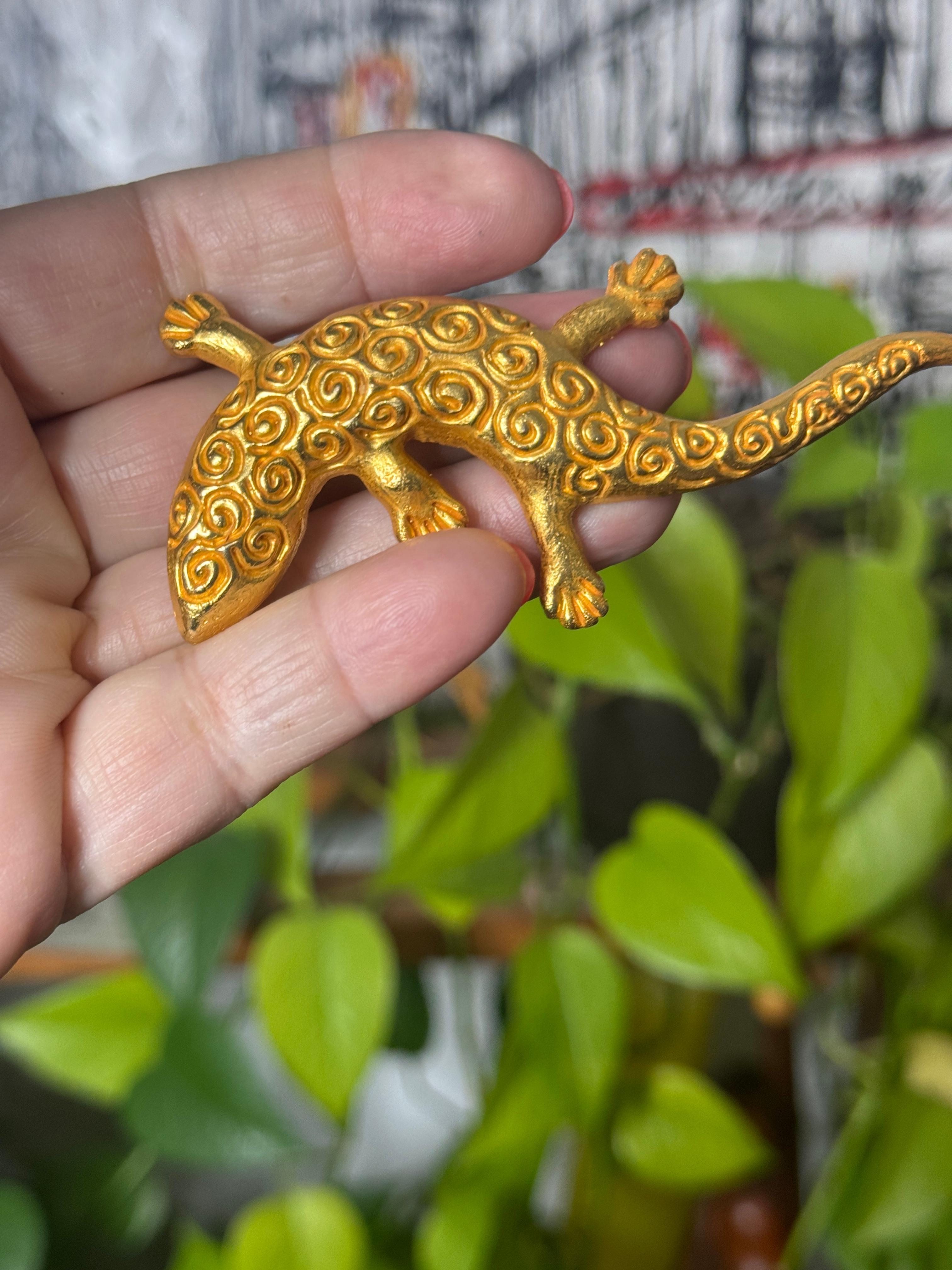 Dominique Aurientis Made France Spilla a forma di lucertola in oro dorato, mai indossata anni '80 in vendita 6
