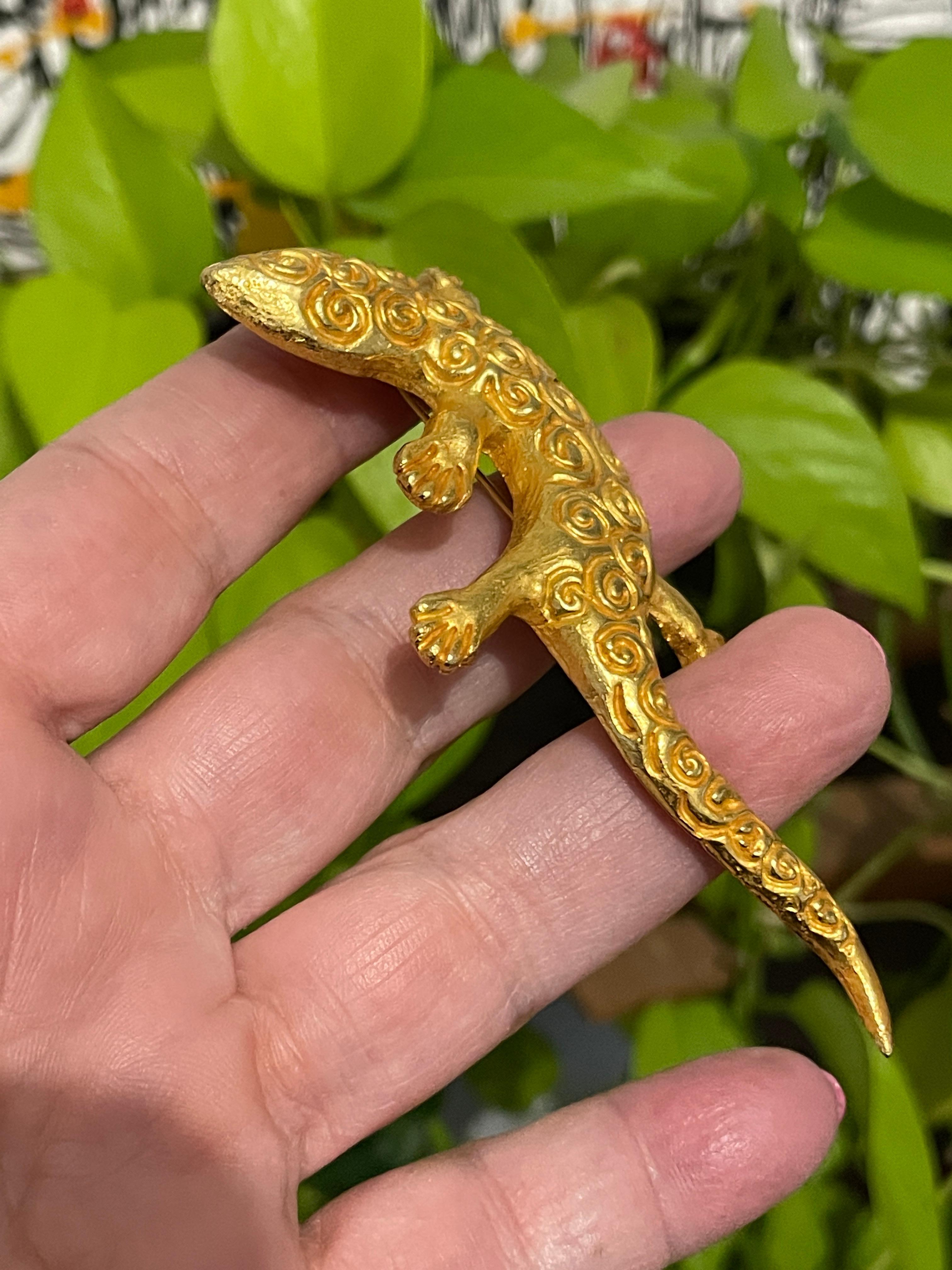  Dominique Aurientis Made France Lizard Gilt Gold Pin Brooch, Never worn 1980s For Sale 1