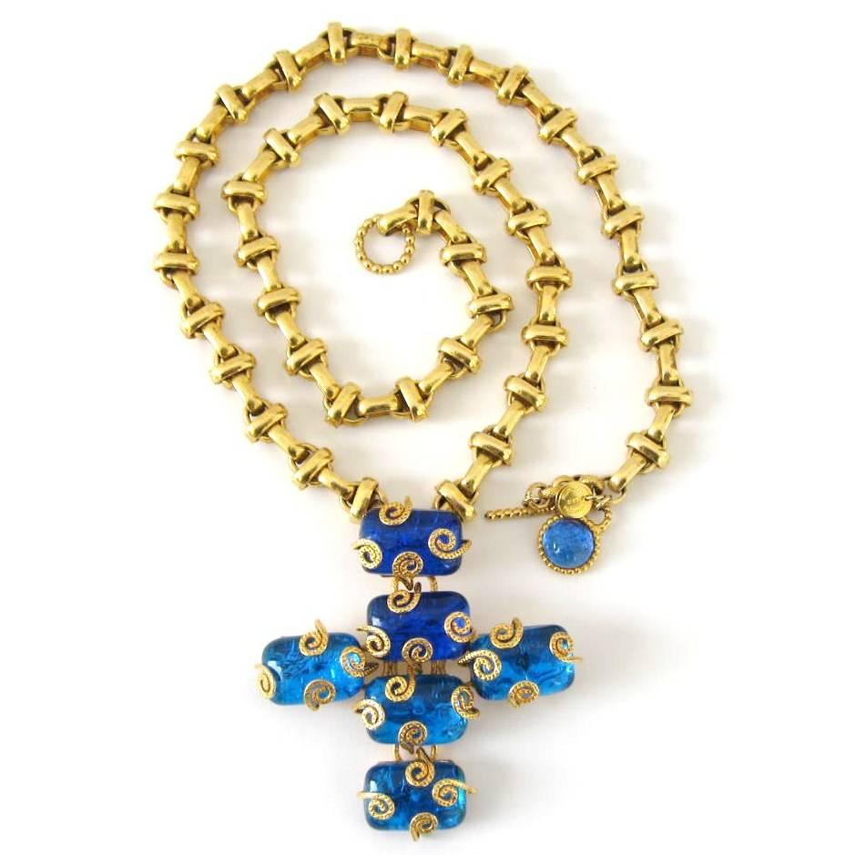 Stunning 1980s Aurientis Maltese Cross Necklace. This is both a Necklace Pendant which you can remove and wear as a Brooch. This is from the 1980s however its been stored away till now, never worn. Beautiful Aurientis Byzantine style necklace with a