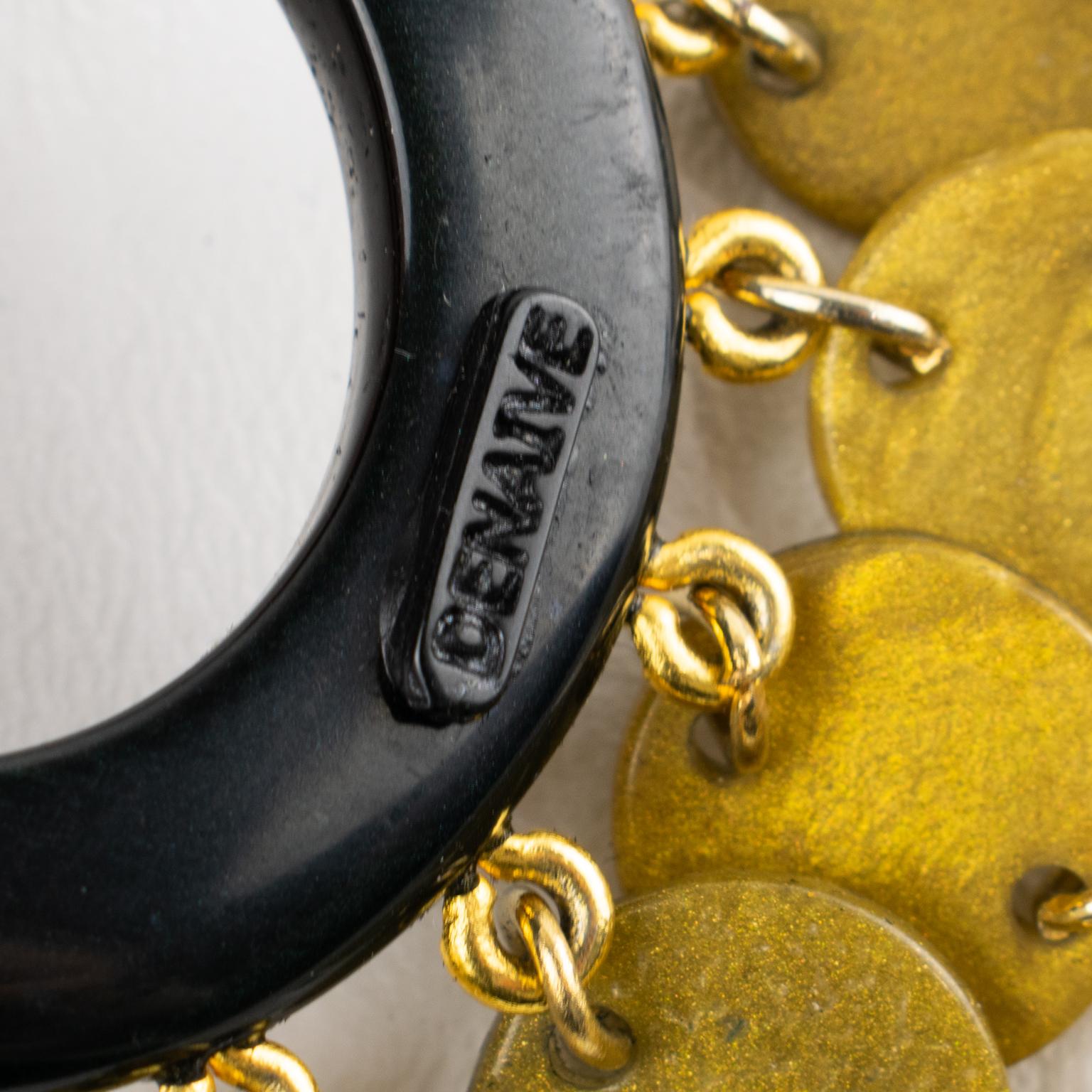 Dominique Denaive Clip-Ohrringe aus schwarzem und perlmuttfarbenem Gold-Acryl im Angebot 1