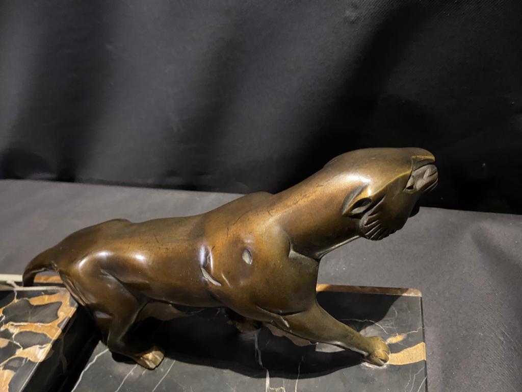 Art Deco Group of Panthers by the French Artist Dominique Jean Baptiste Hugues For Sale 2