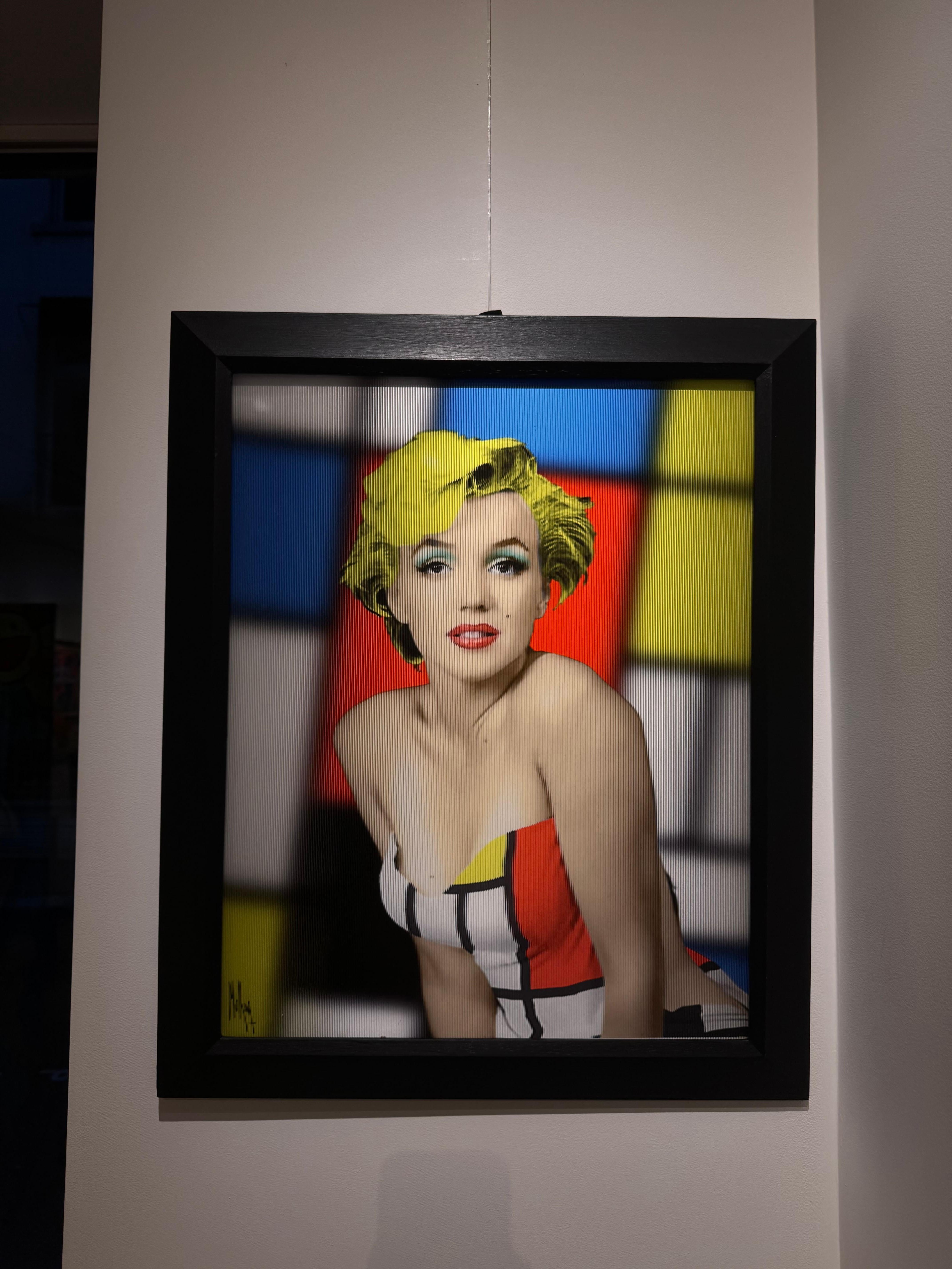 Marilyn Mondrian (Beige), Portrait Photograph, von Dominique MULHEM