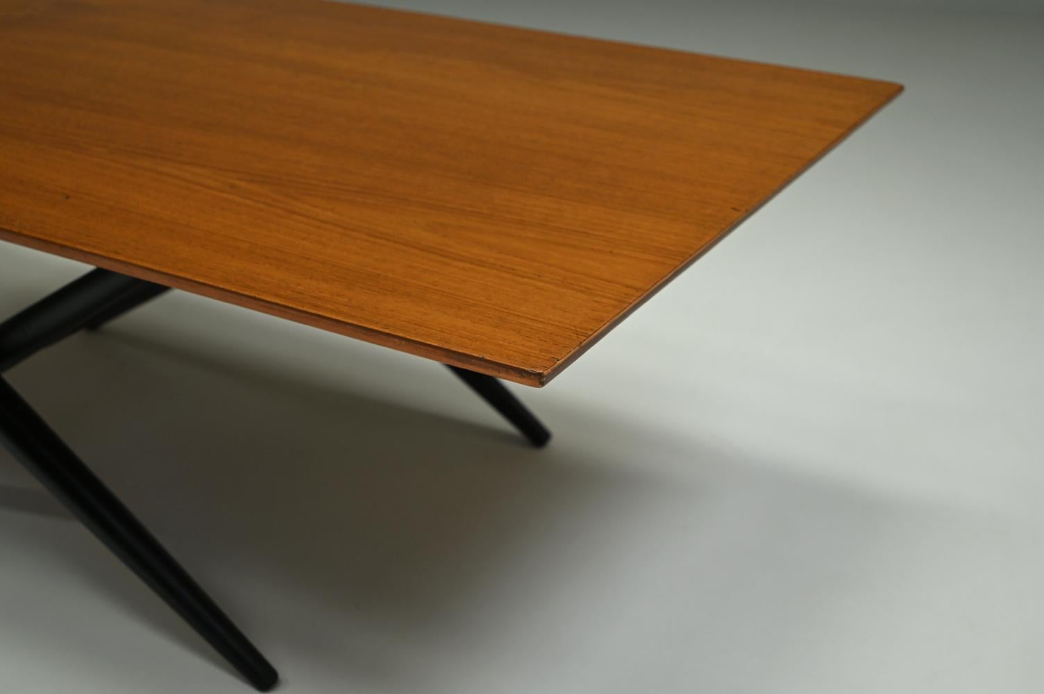 Birch “Domino” coffee table by Ilmari Tapiovaara for Asko, 1950s Finland. For Sale