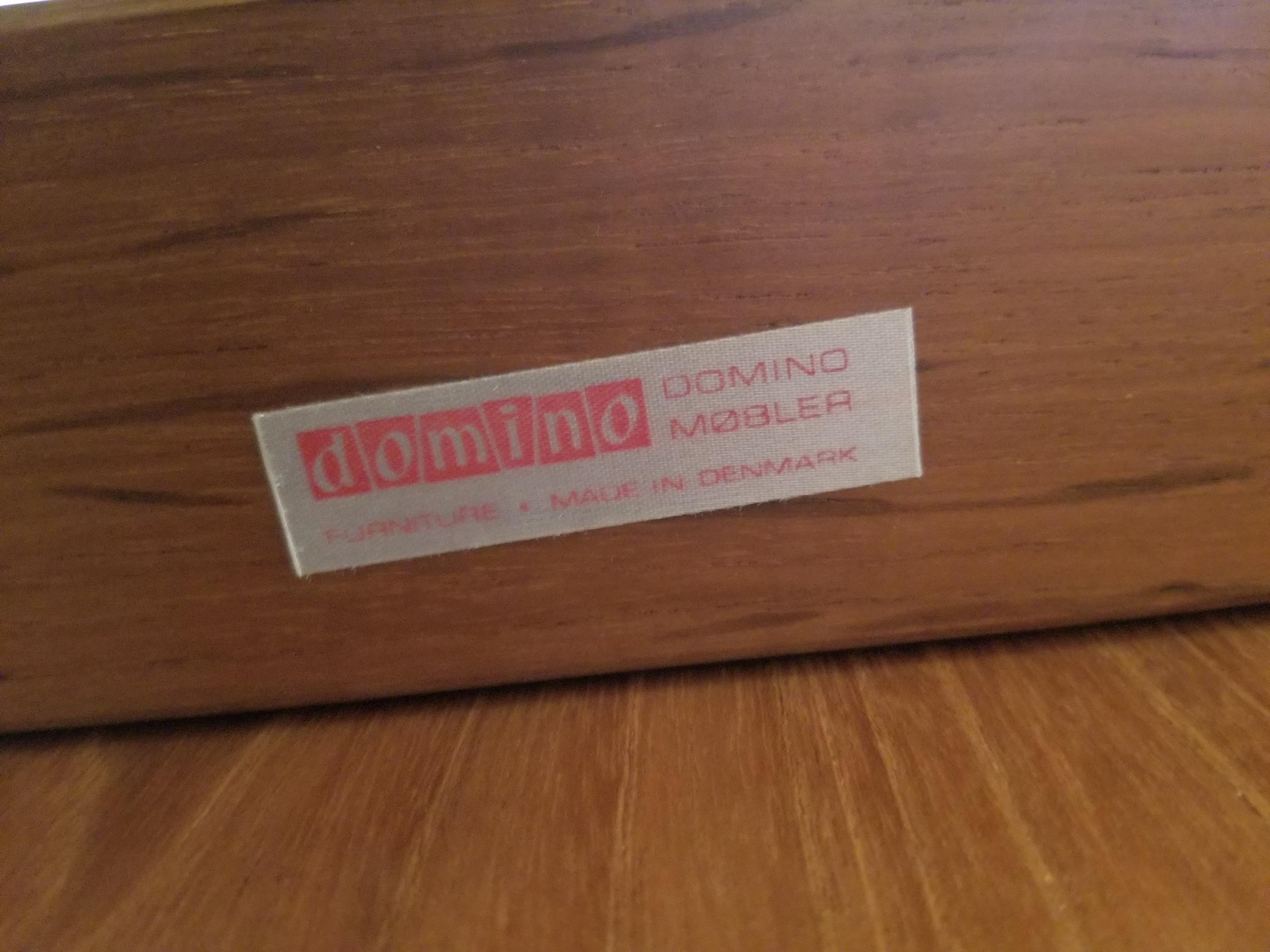 domino mobler bookcase