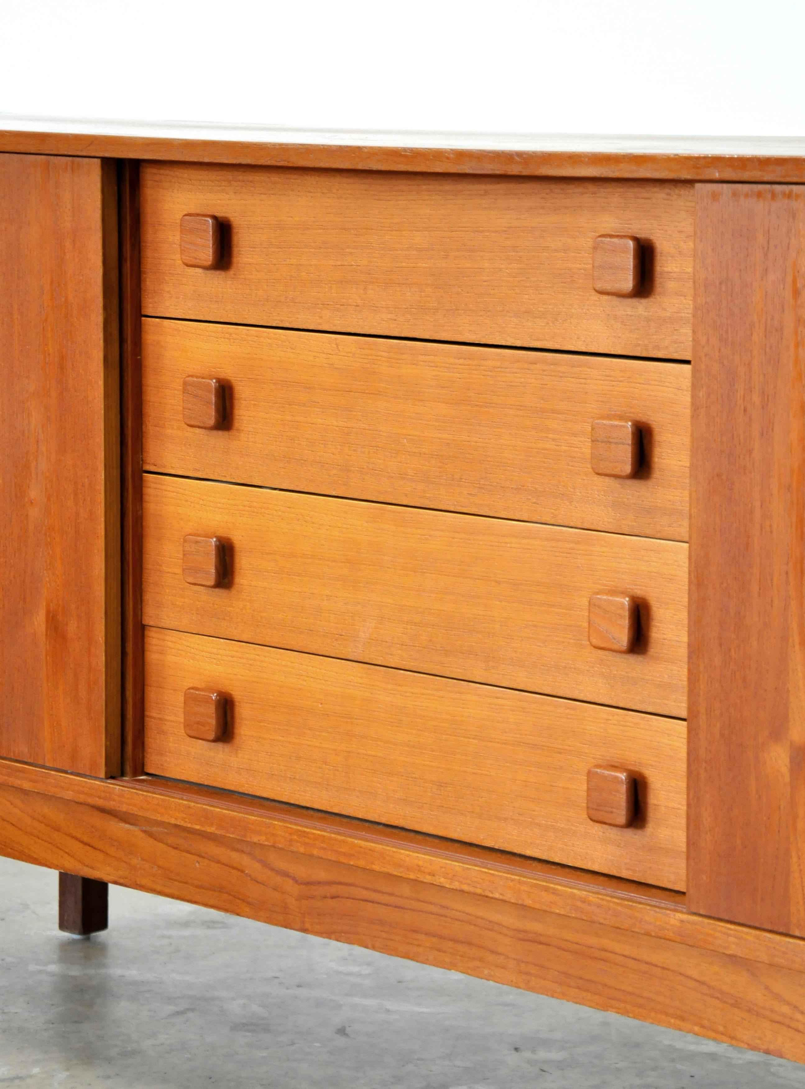 Domino Møbler Teak Credenza Bar Cabinet 1