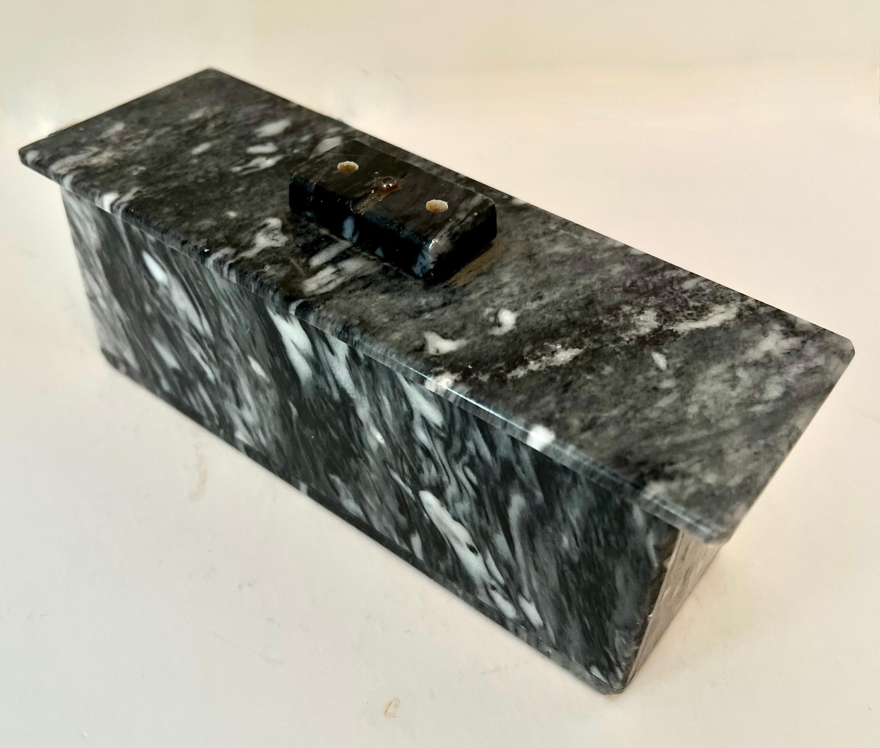 Domino Set of Carrara Marble in Lidded Marble Casket Case For Sale 2