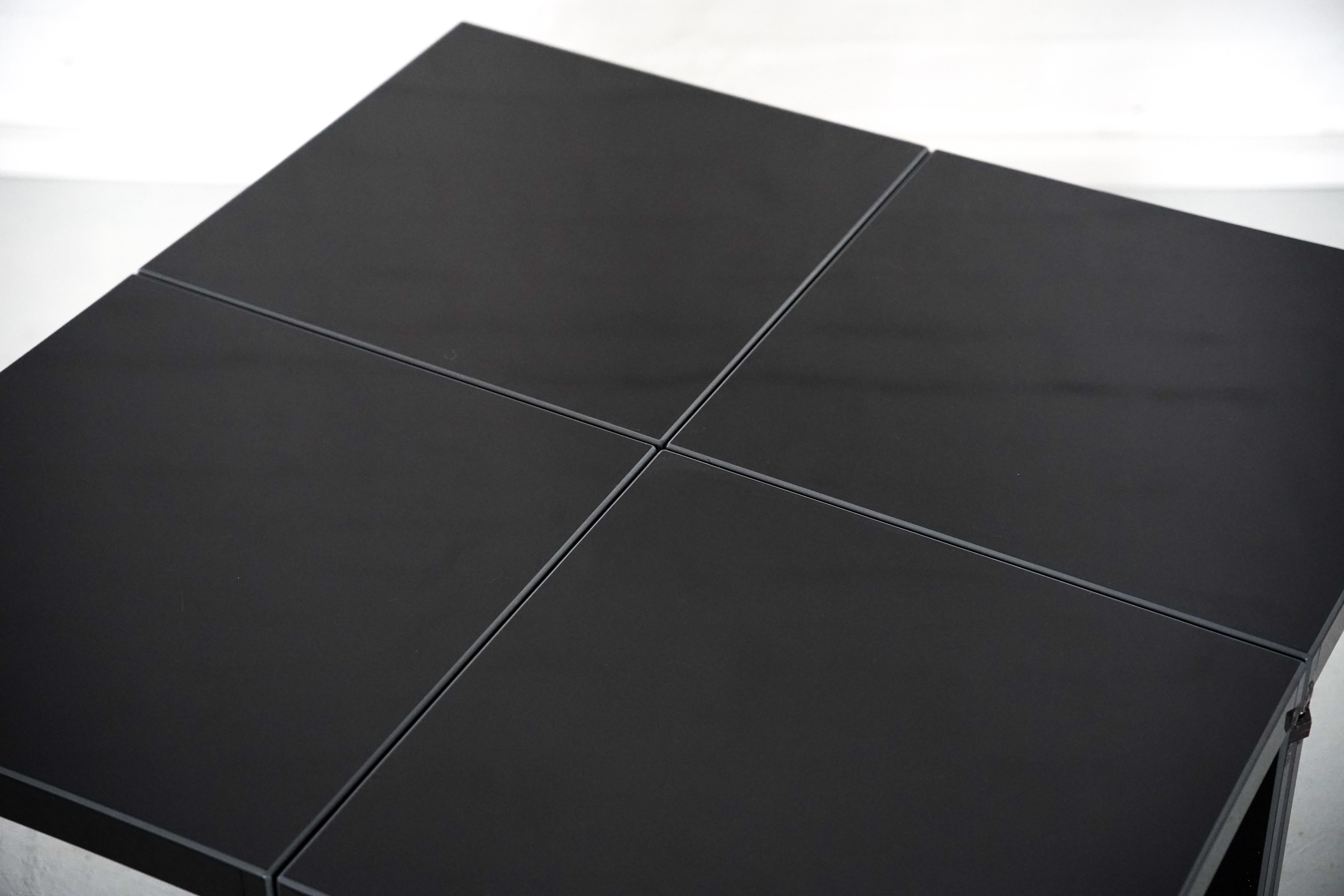 Mesa Domino de Jan Wichers y Alexander Blomberg para Rosenthal finales del siglo XX en venta
