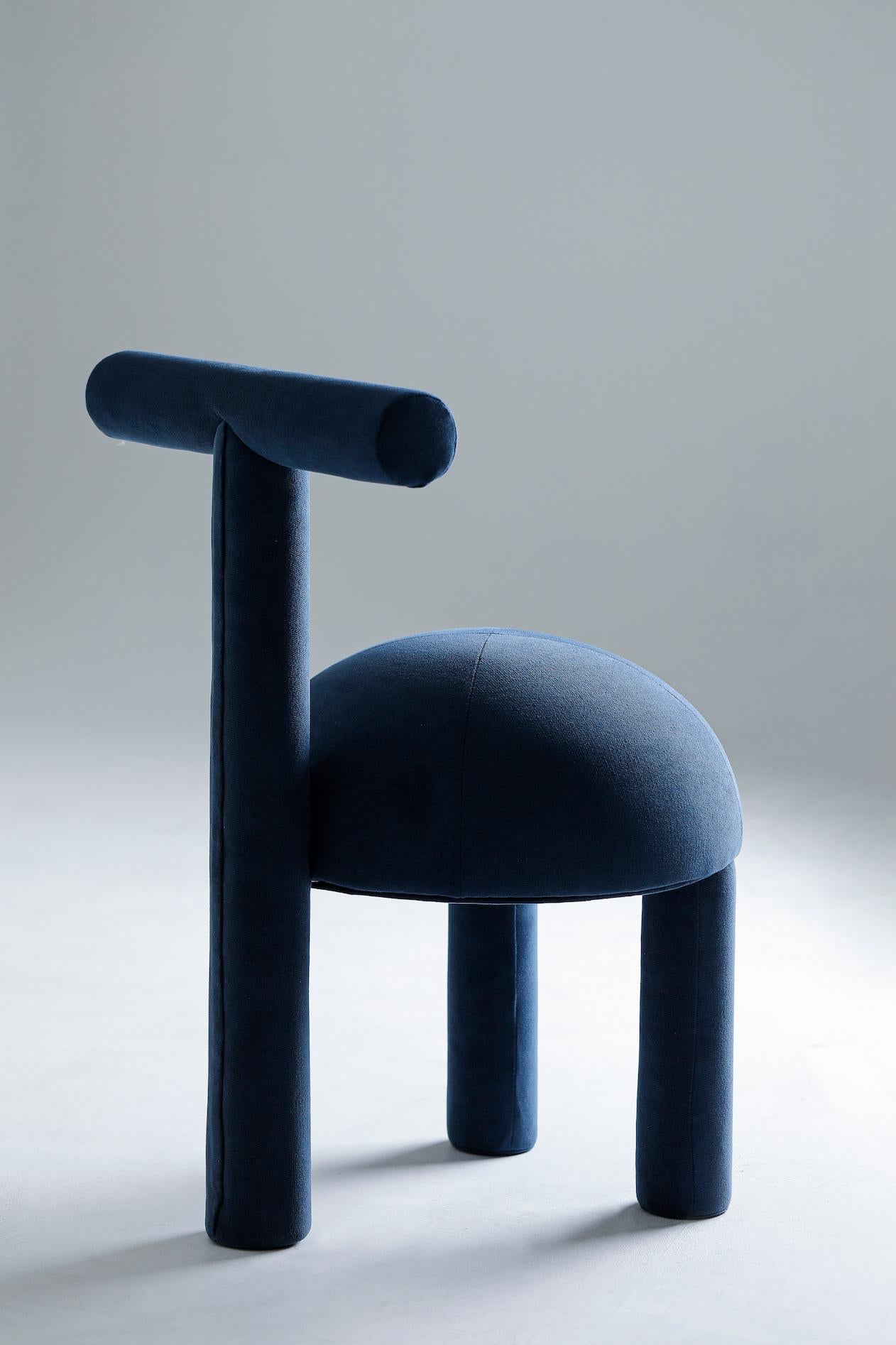Domo Stool Geometric Accent Chair In New Condition For Sale In Porto Alegre, Rio Grande do Sul