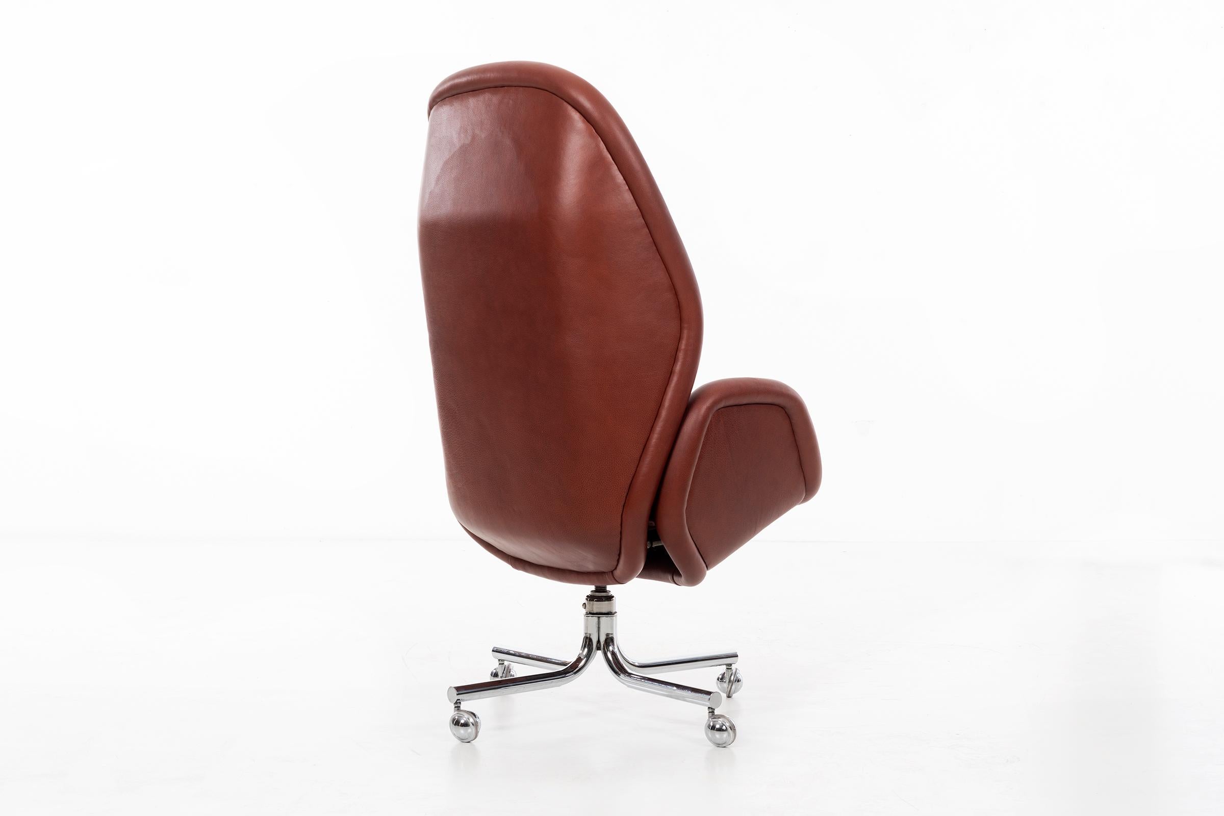 Late 20th Century Domore Executive Desk Chair