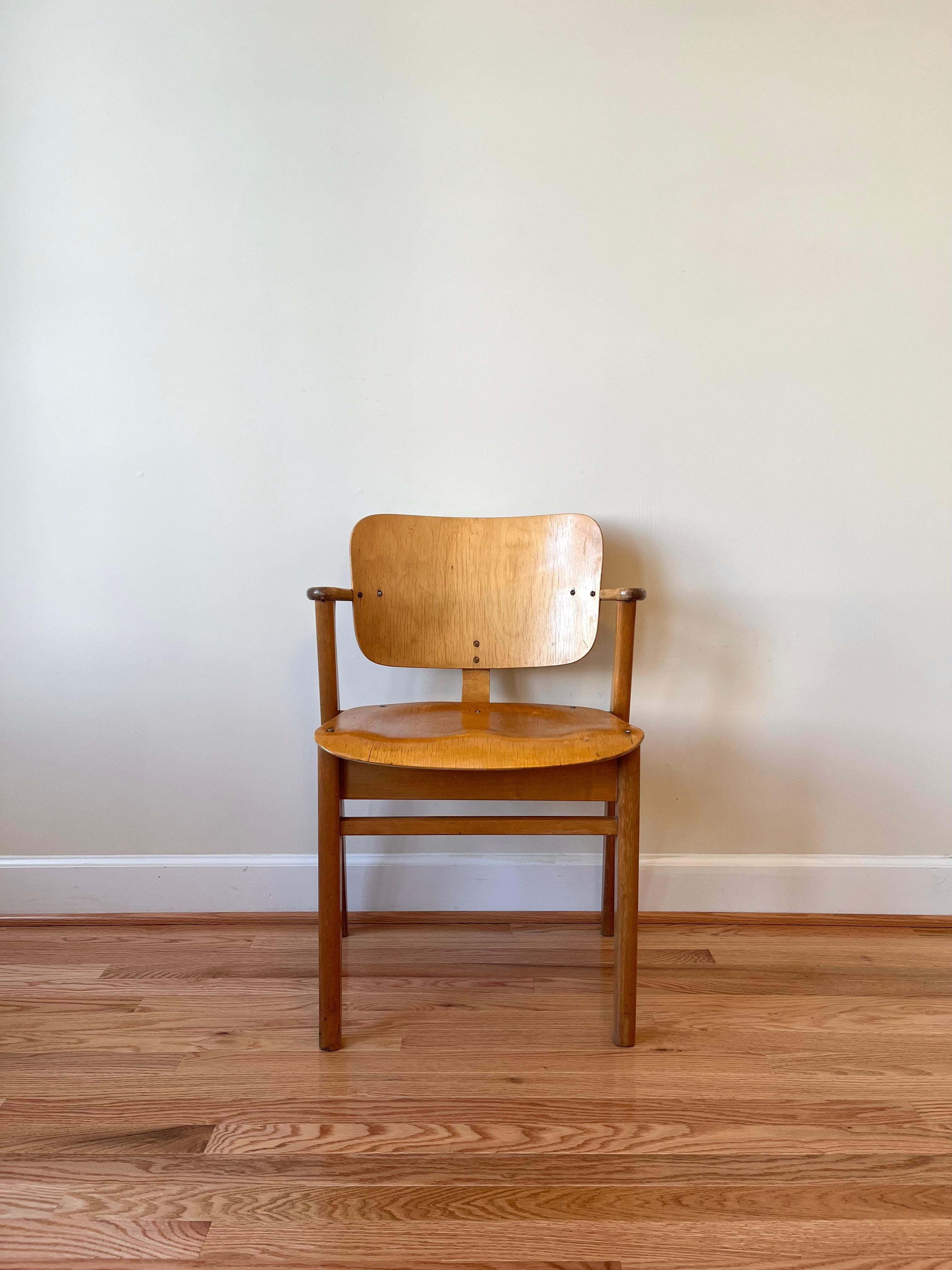 Domus Chair by Ilmari Tapiovaara for Artek In Good Condition In Centreville, VA