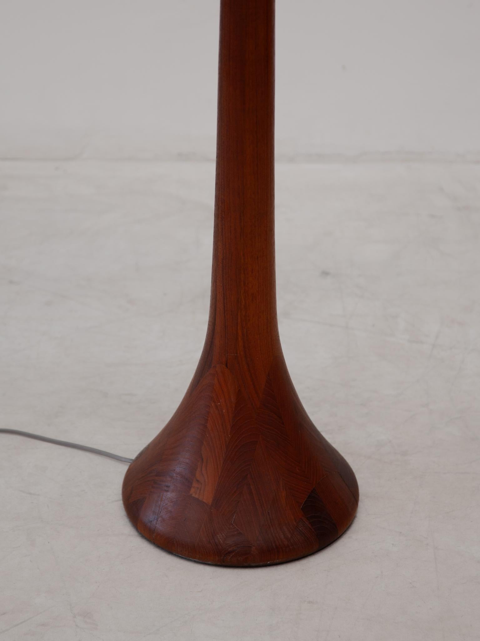 Hand-Crafted Domus Made in Denmark Solid Teak Floor lamp, 1960s For Sale