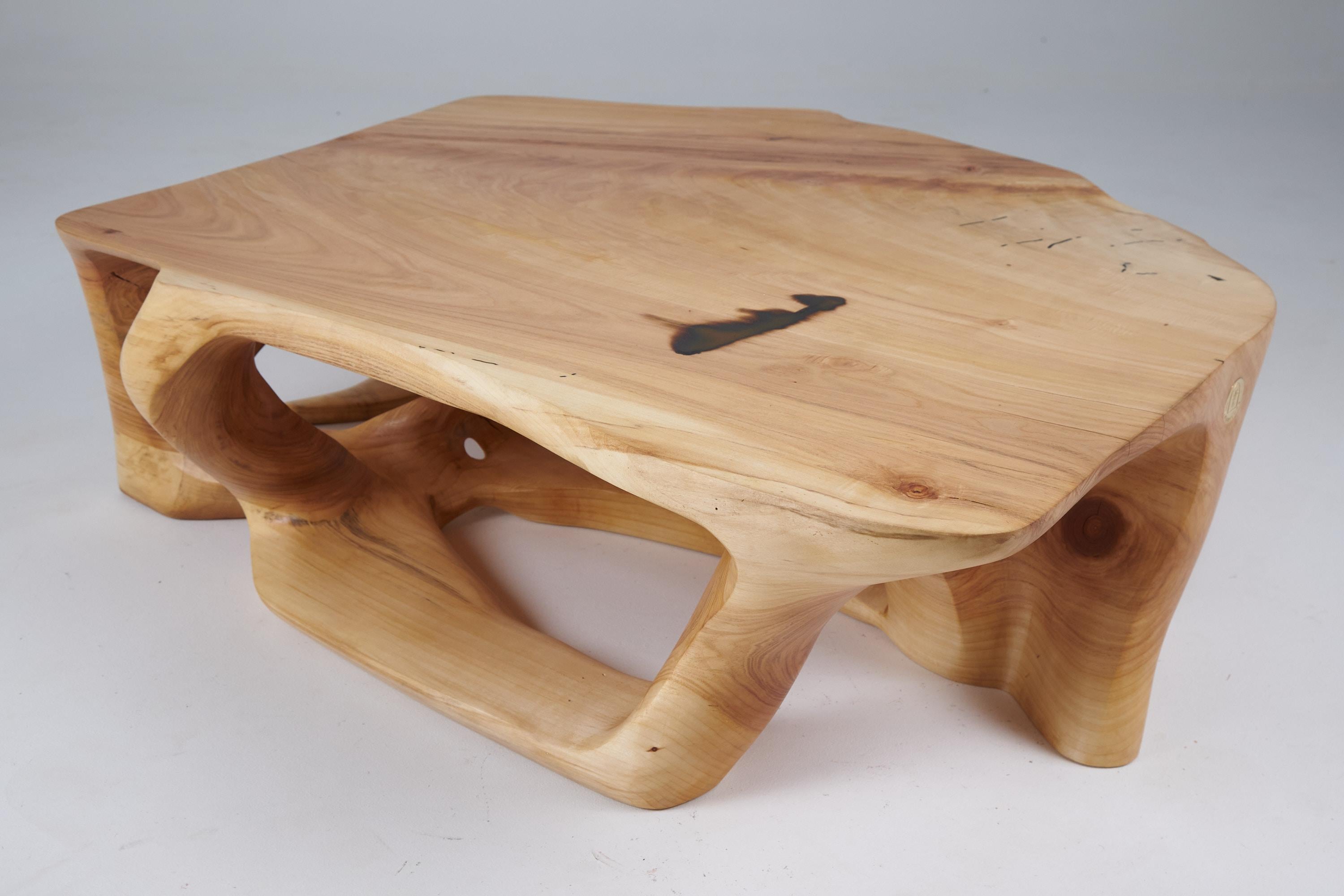 Domus, Massivholz-Skulptur Couchtisch, Contemporary Design, Logniture im Angebot 2