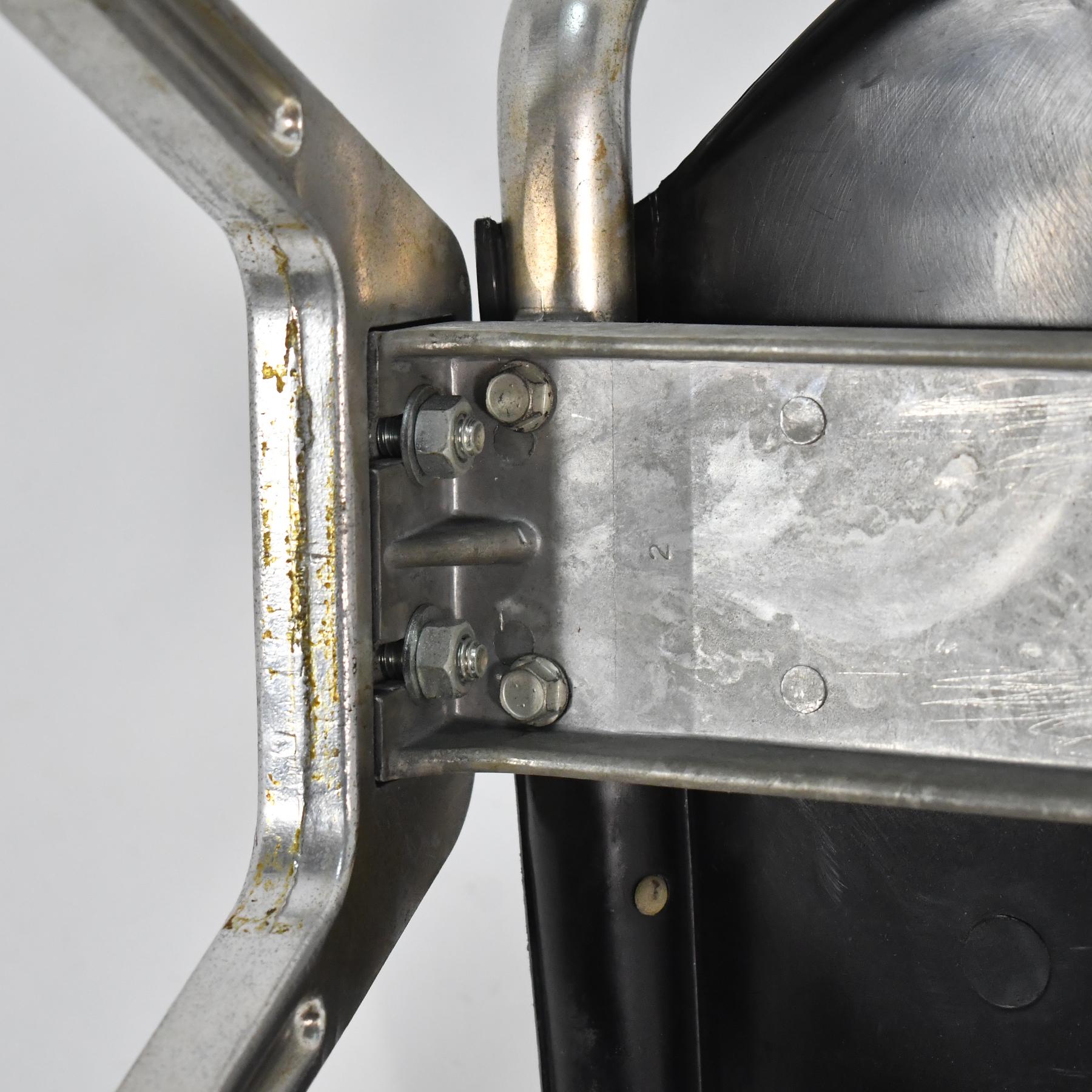 Don Albinson Stapelbarer Beistellstuhl von Knoll (Aluminium) im Angebot