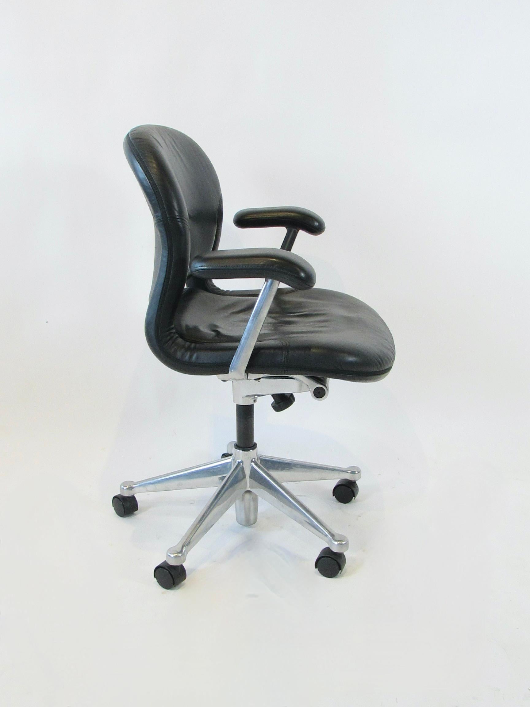 Don Chadwick Bill Stumpf Herman Miller black leather Equa chair In Good Condition For Sale In Ferndale, MI