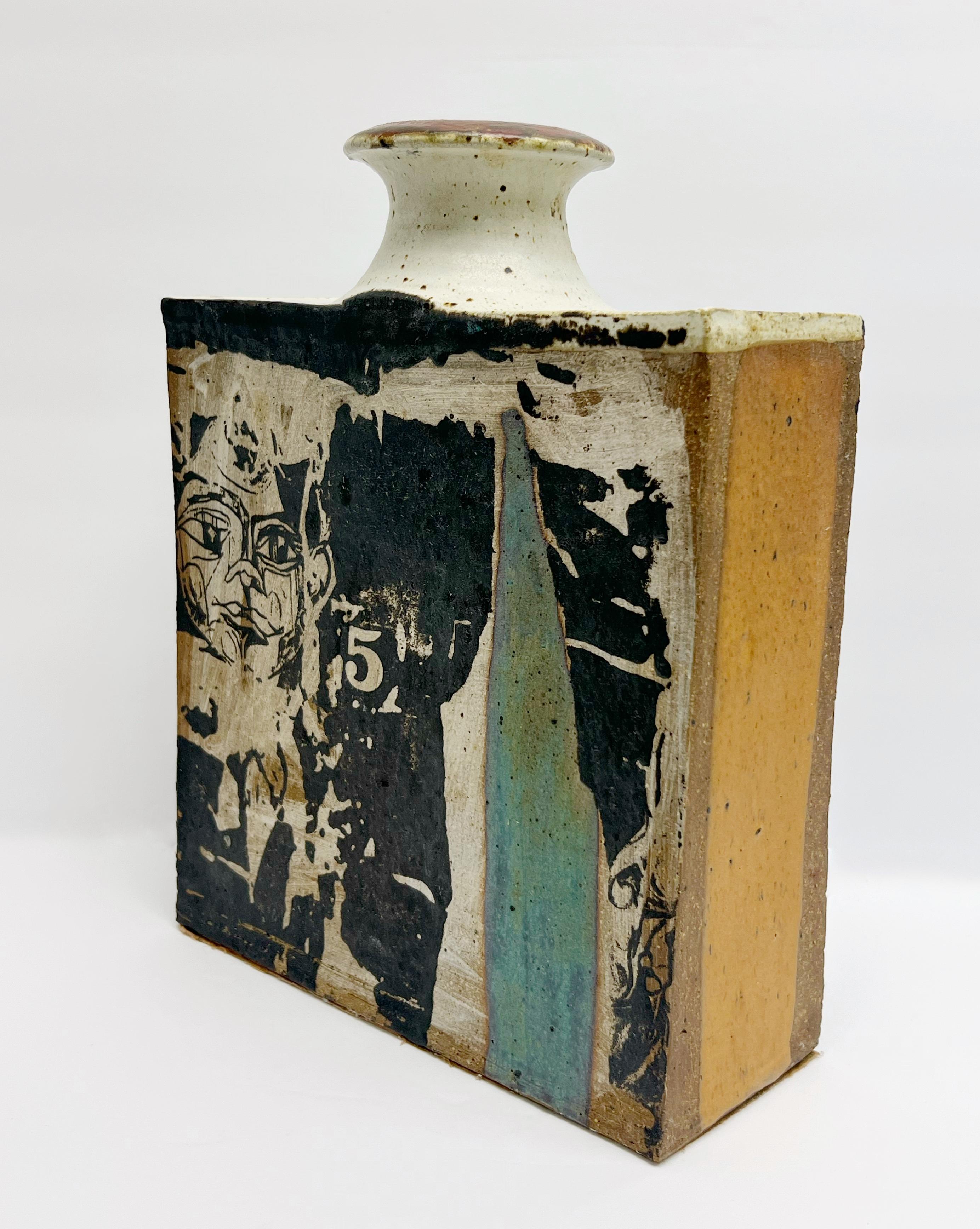 Americano Don Johns Vaso grande in ceramica Graphic Pottery in vendita