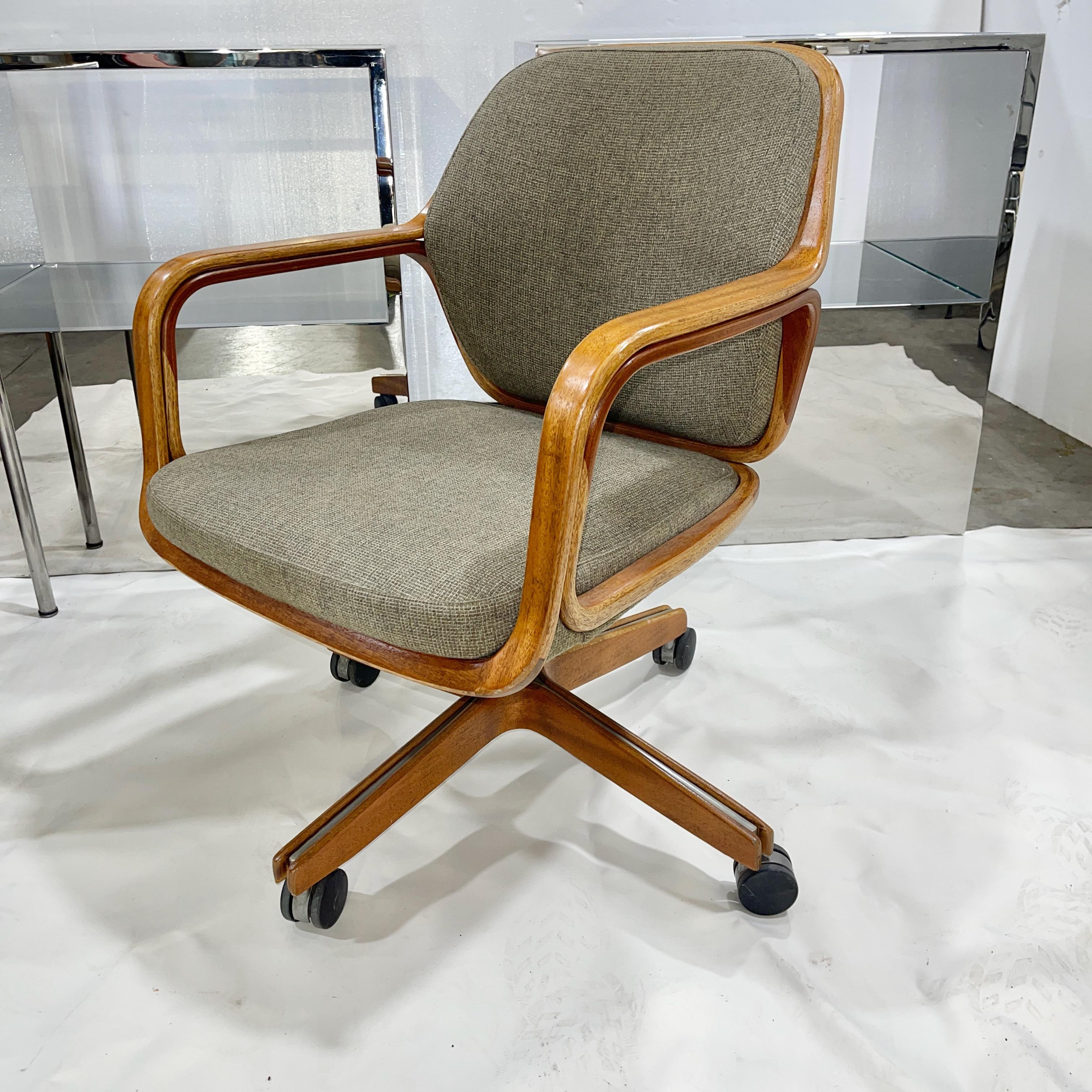 Don Petitt für Knoll 1105 Drehstuhl im Angebot 3