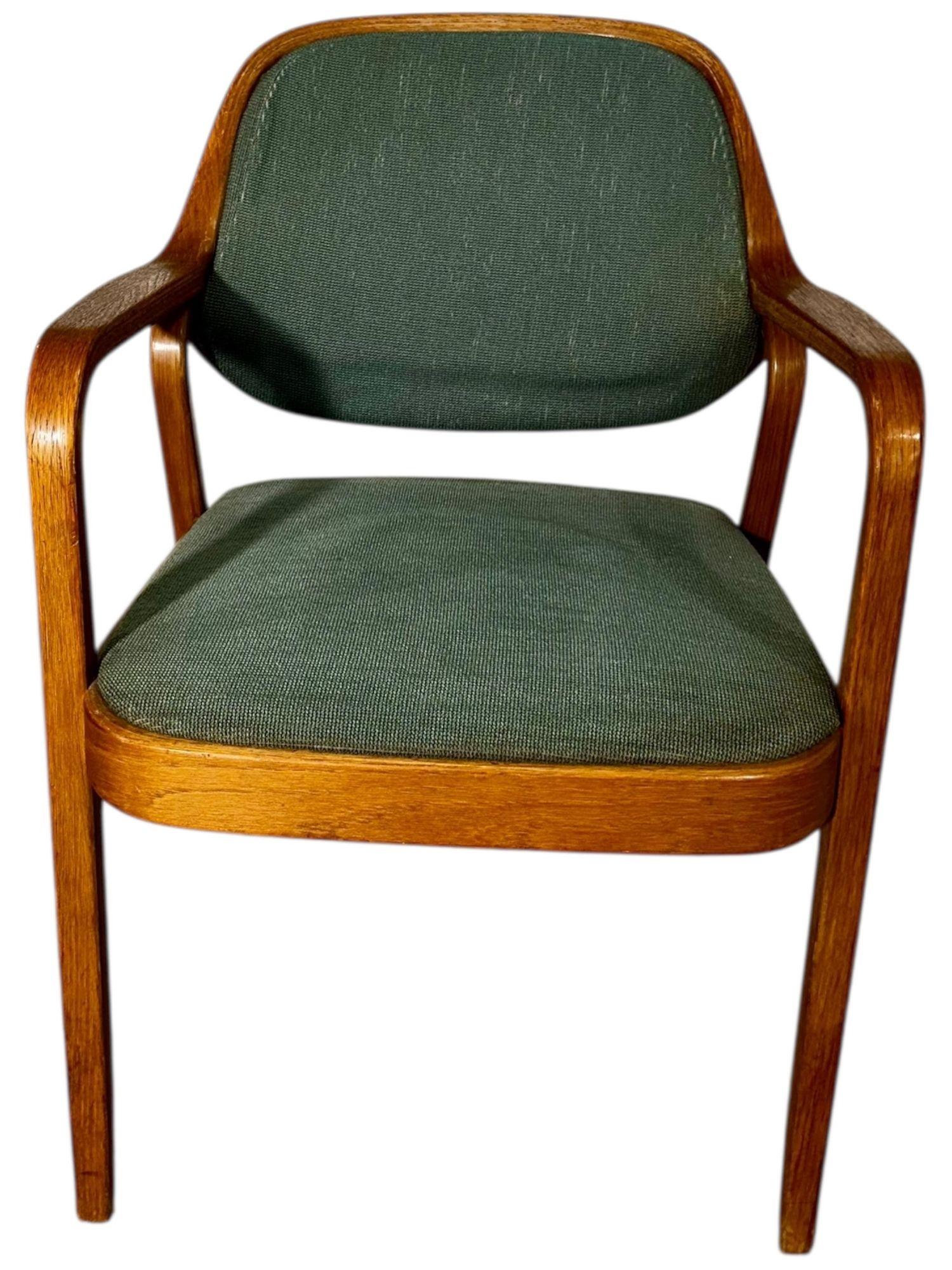 Don Pettit per Knoll Sedie a braccioli in Oak, 1980 In condizioni buone in vendita a Chicago, IL