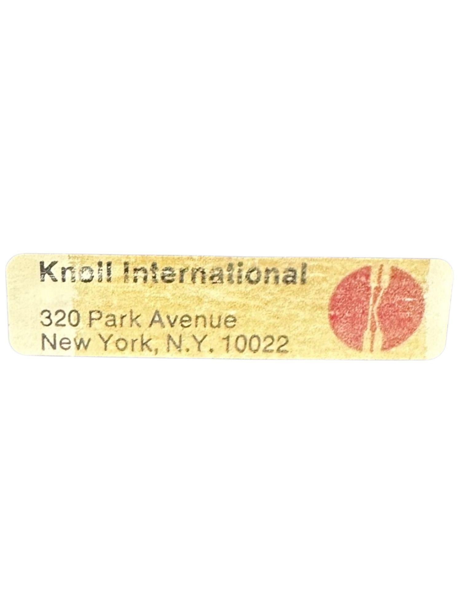 Don Pettit per Knoll Sedie a braccioli in Oak, 1980 in vendita 1