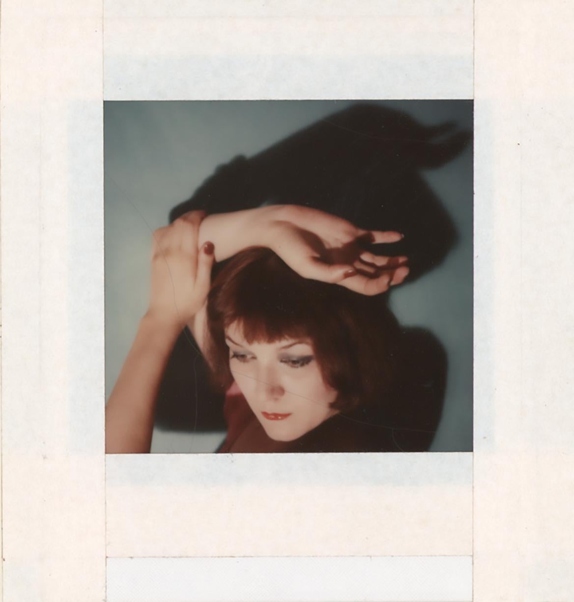 Patti Astor par Don Rodan vers 1978 :
Rare photographie polaroïd de Patti Astor réalisée par Don Rodan, plus connu pour ses portraits polaroïd à la Andy Warhol. Cette pièce, montée sur papier avec des instructions d'édition manuscrites : "Patti