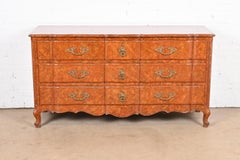 Don Ruseau Französische Provence Louis XV. Dreifach-Kommode aus bemaltem Wurzelholz, Louis XV.-Stil