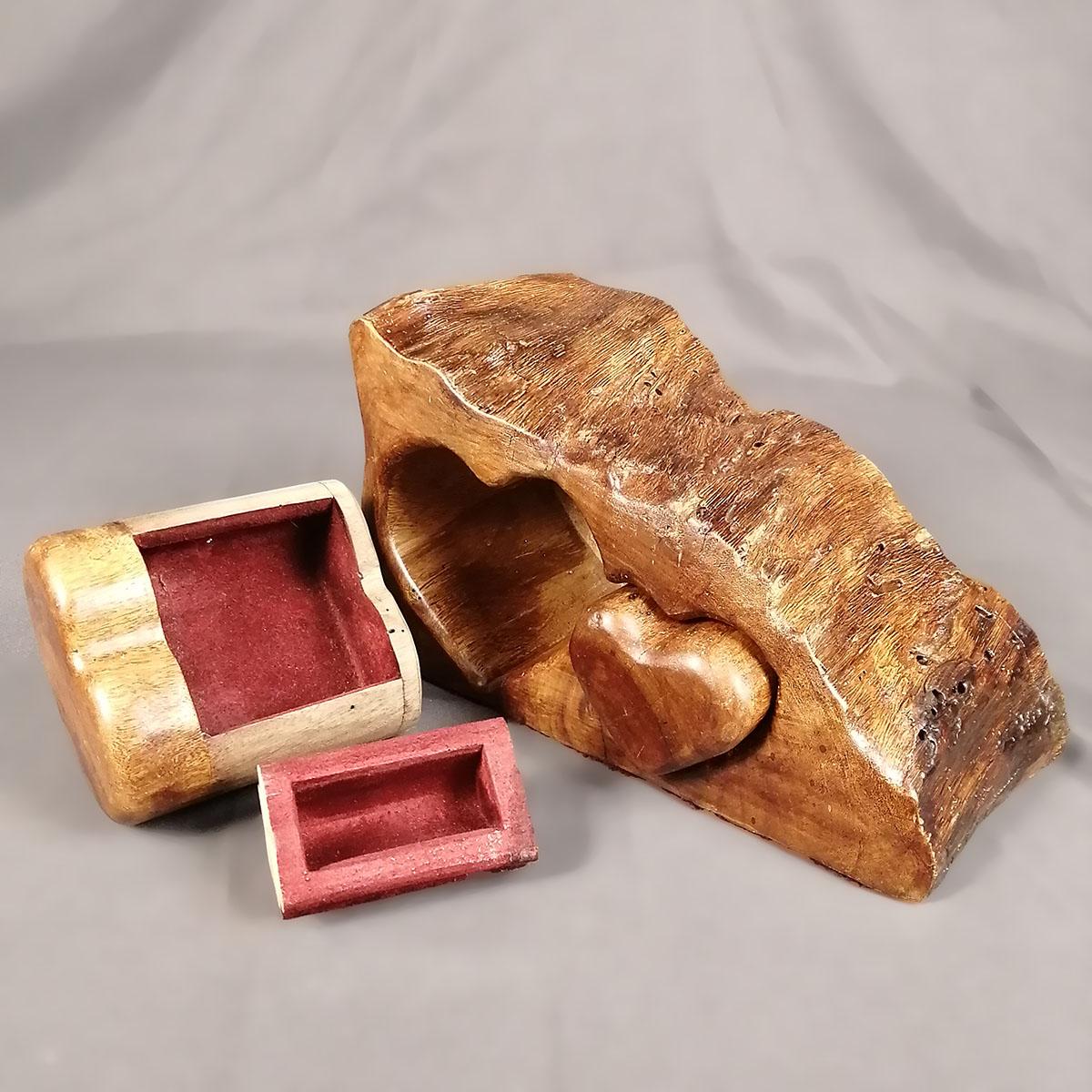 Don S. Shoemaker 1970's Mexican geschnitzt Wood Brutalist Jewel Box (Handgeschnitzt) im Angebot