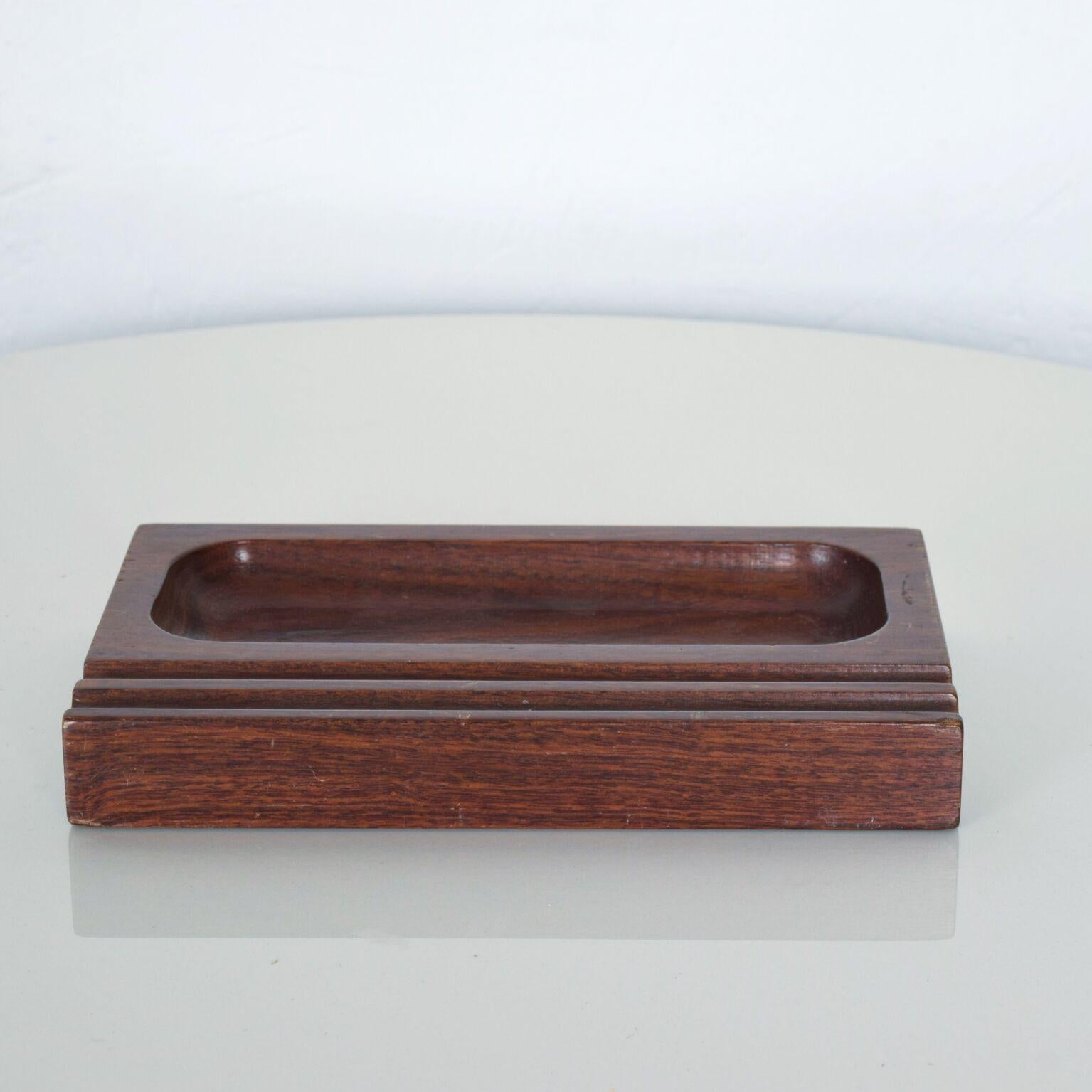 For your pleasure: classy Don S Shoemaker Cocobolo wood coin pen holder desk organizer tray fine exotic cocobolo wood. Maker label stamped underneath, Don S Shoemaker, made in Mexico. Senal, circa 1960s. Dimensions: 7 1/2