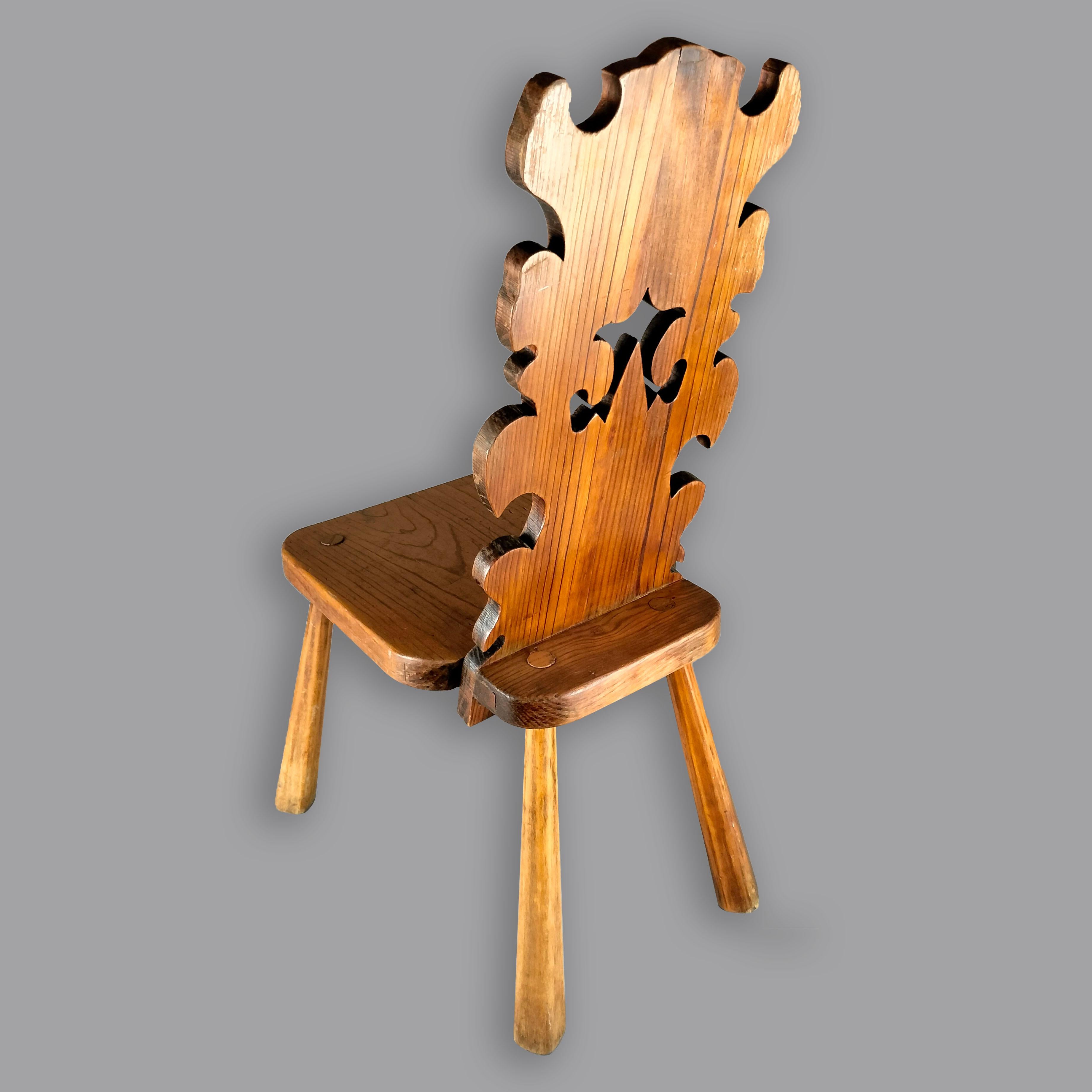 Messicano Sedia bassa in Wood intagliato di Don S. Shoemaker in vendita
