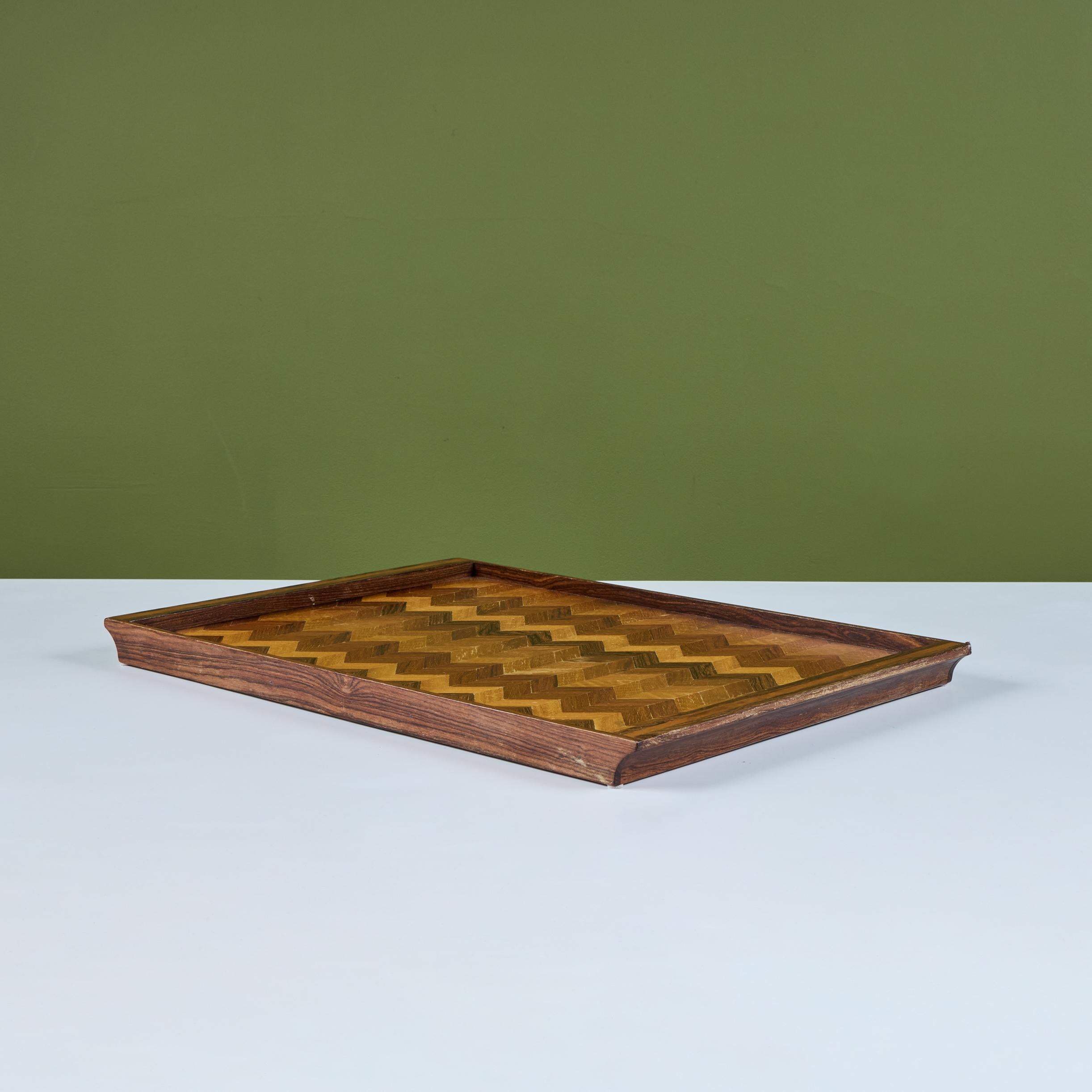 Bandeja decorativa de marquetería Chevron de Don Shoemaker para Señal en venta 2