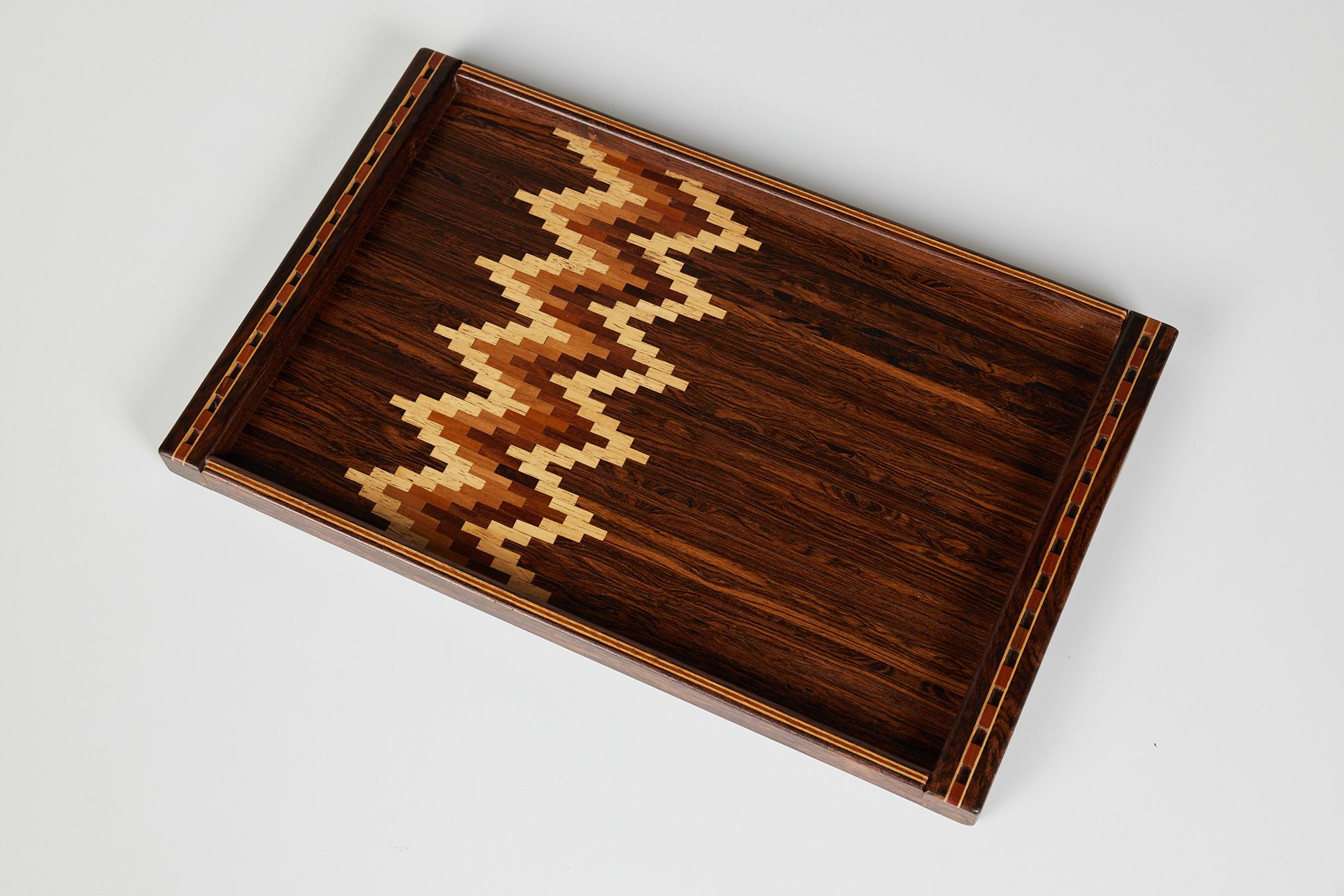 Don Shoemaker für Señal Großes dekoratives Tablett mit Chevron-Streifen (Moderne der Mitte des Jahrhunderts)