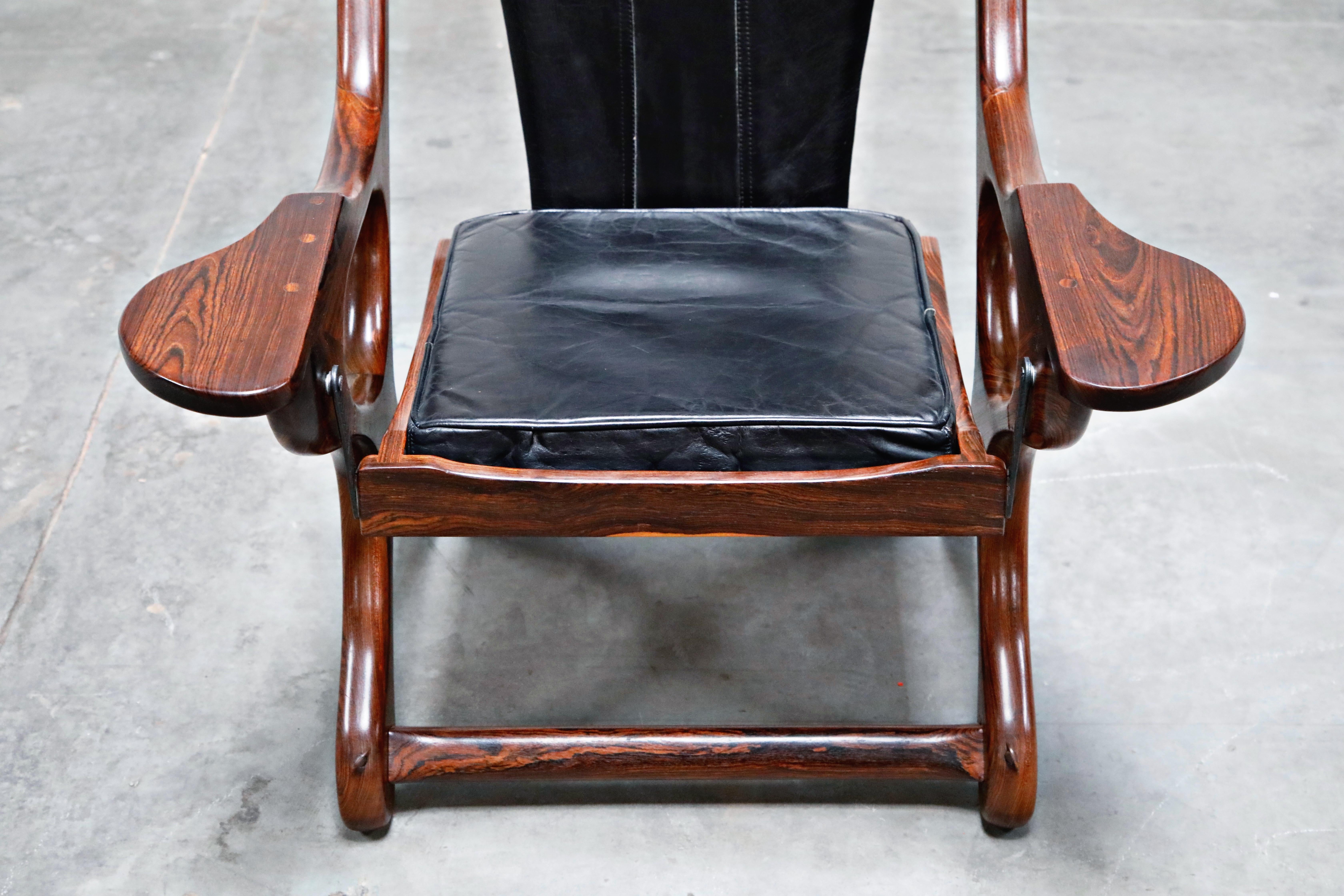 Don Shoemaker for Senal S.A. Cocobolo Rosewood 'Swinger' Rocking Chair, Signed In Excellent Condition In Los Angeles, CA