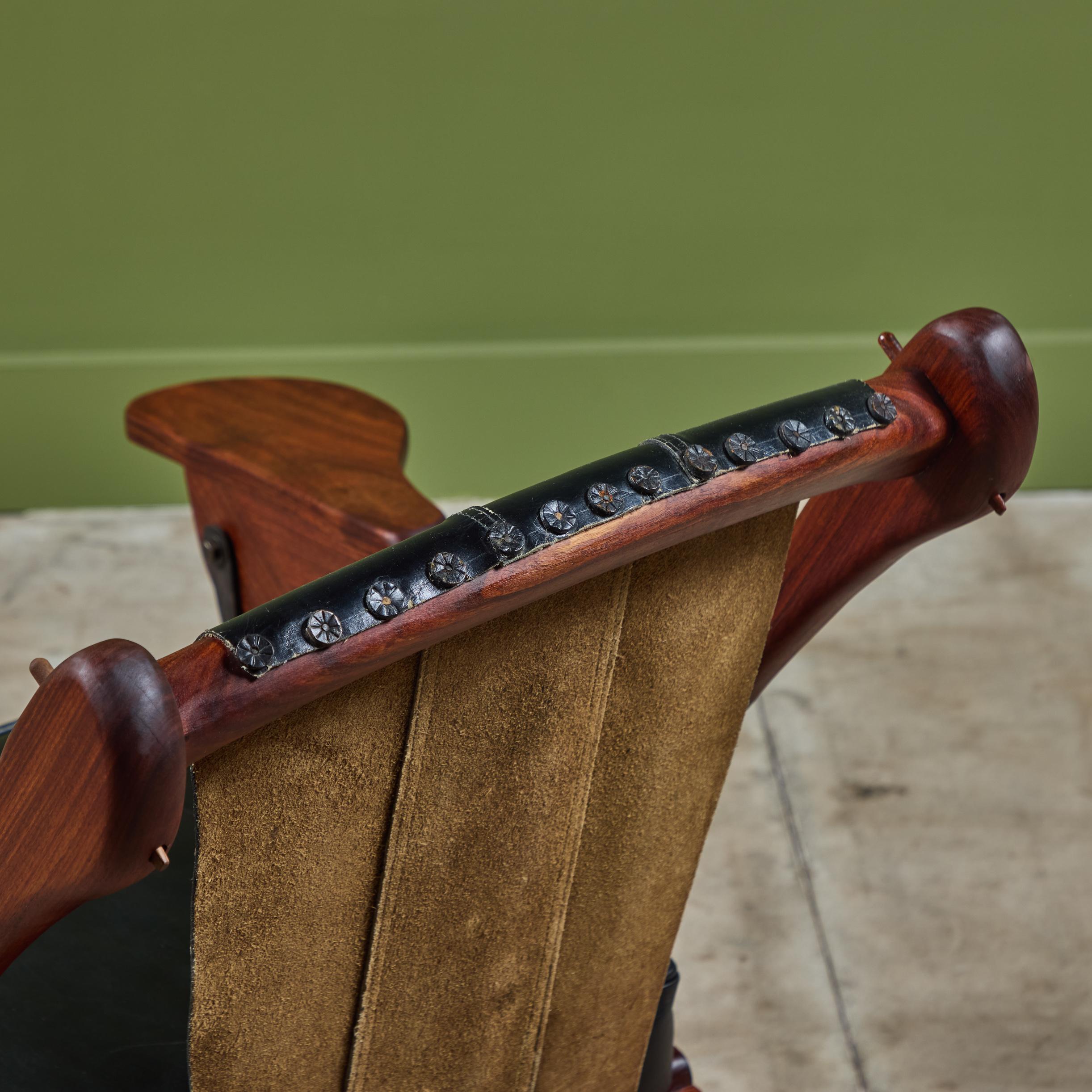 Sedia da salotto Swinger in mogano di Don Shoemaker in vendita 9