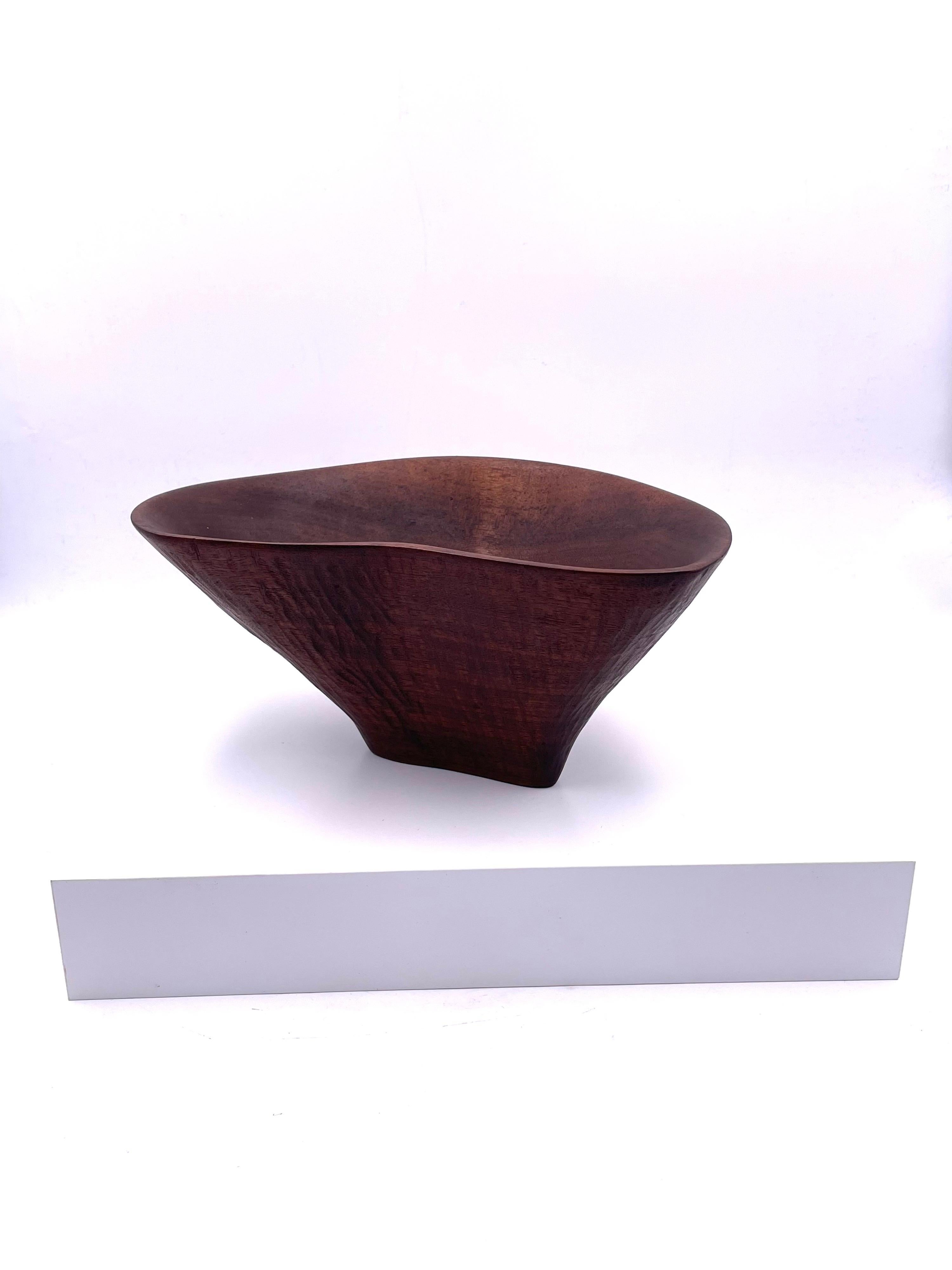 Don Shoemaker Mexican Modern Rare Bowl Hand-Carved In Excellent Condition For Sale In San Diego, CA