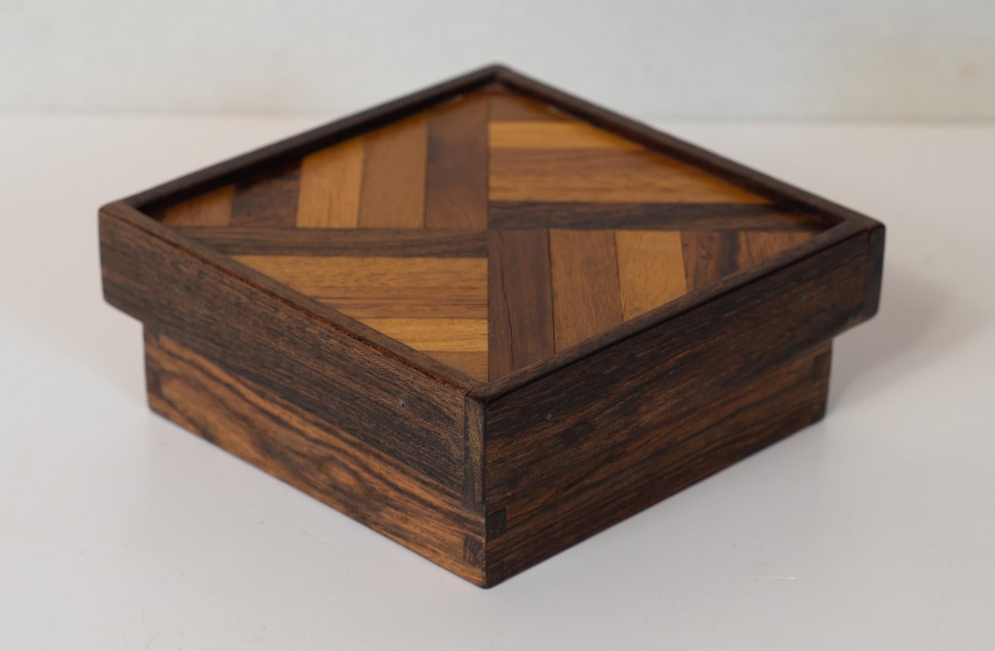 Mexican Don Shoemaker - Senal Exotic Mixed Hardwoods Rosewood Trinket Box Made in Mexico For Sale