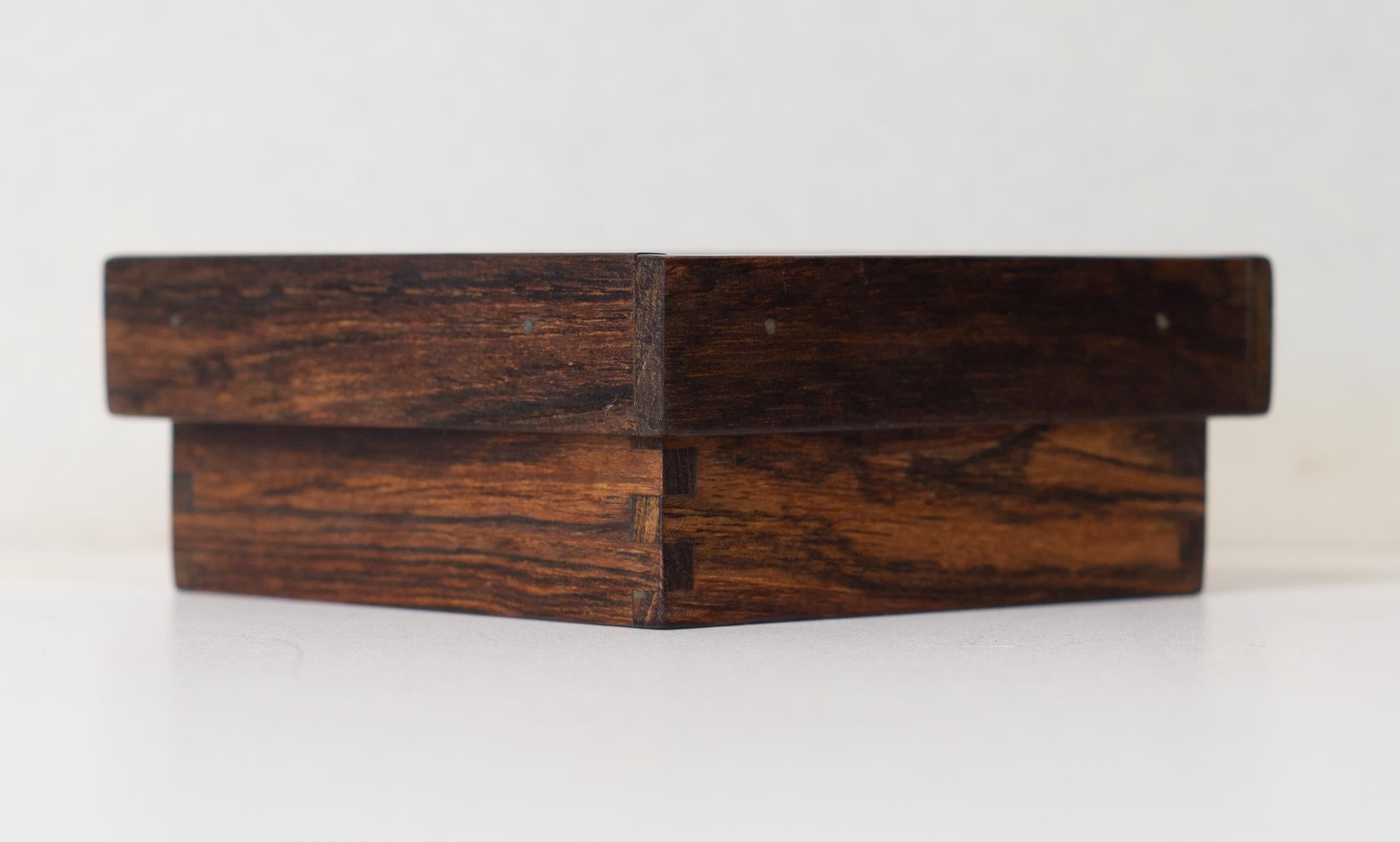 Jacaranda Don Shoemaker - Senal Exotic Mixed Hardwoods Rosewood Trinket Box Made in Mexico For Sale