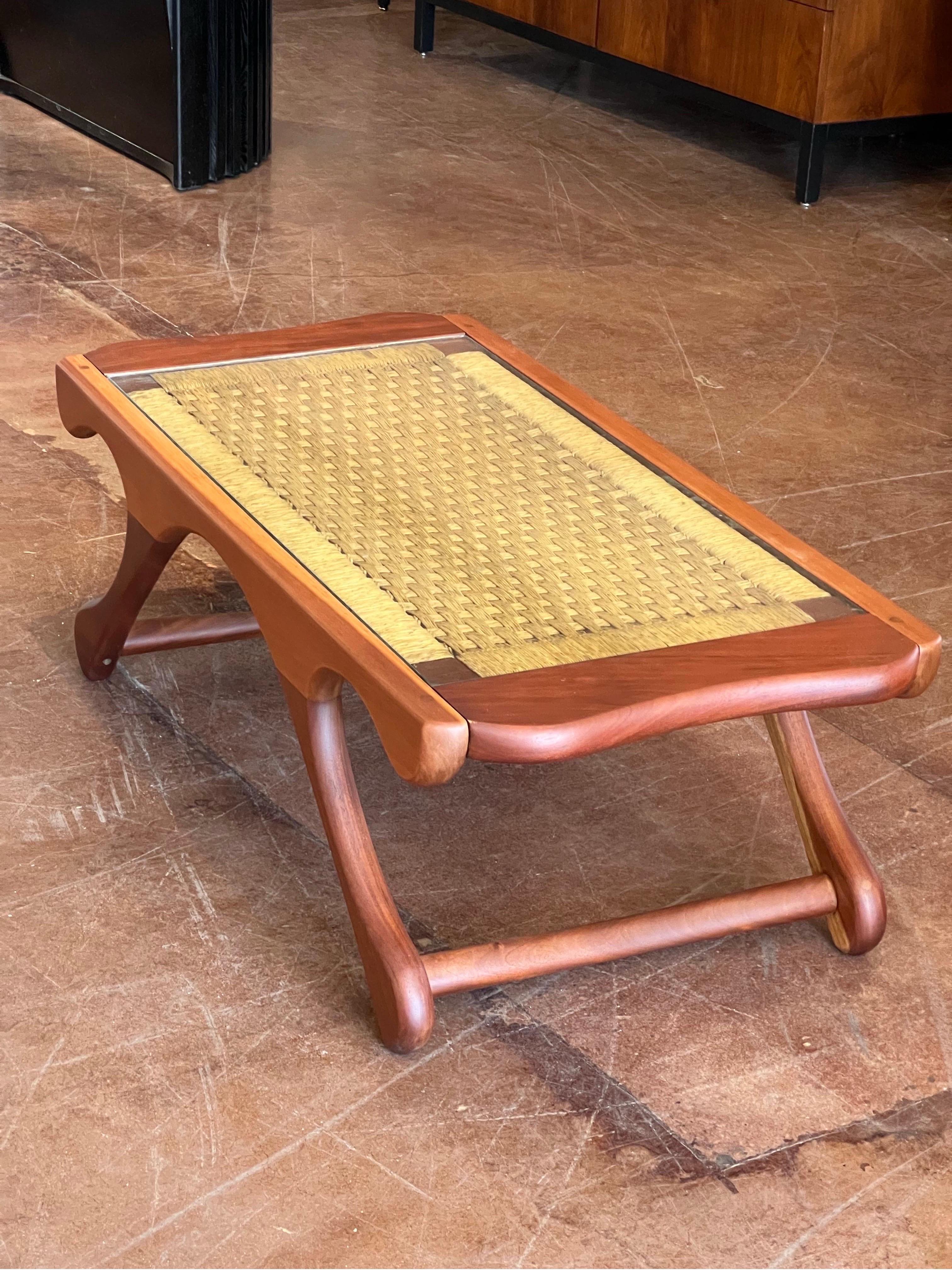 Mexikanische Moderne im Stil von Don Shoemaker  Couchtisch (Rattan) im Angebot