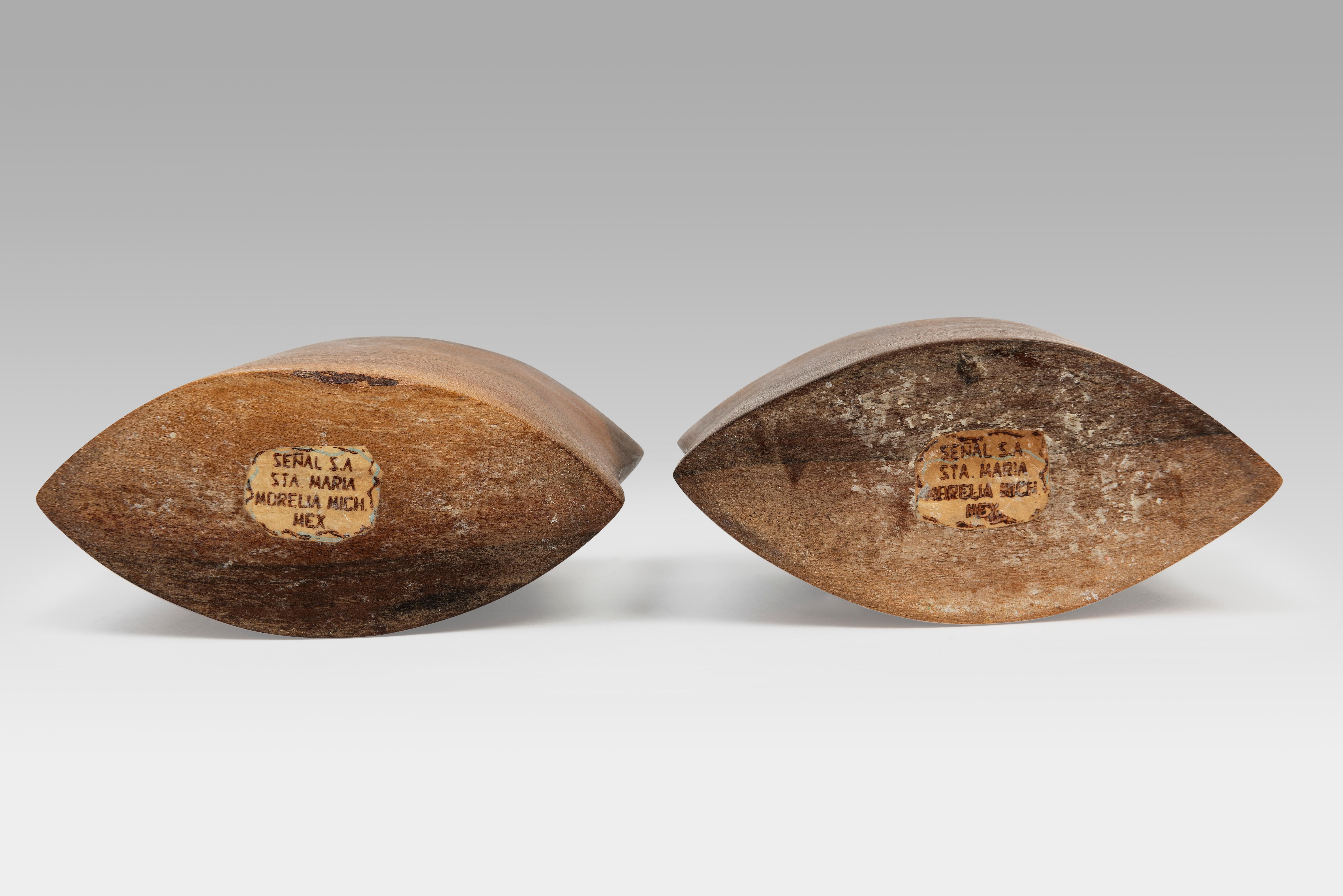 Don Shoemaker Kerzenhalter aus Holz und Messing (Mexikanisch) im Angebot