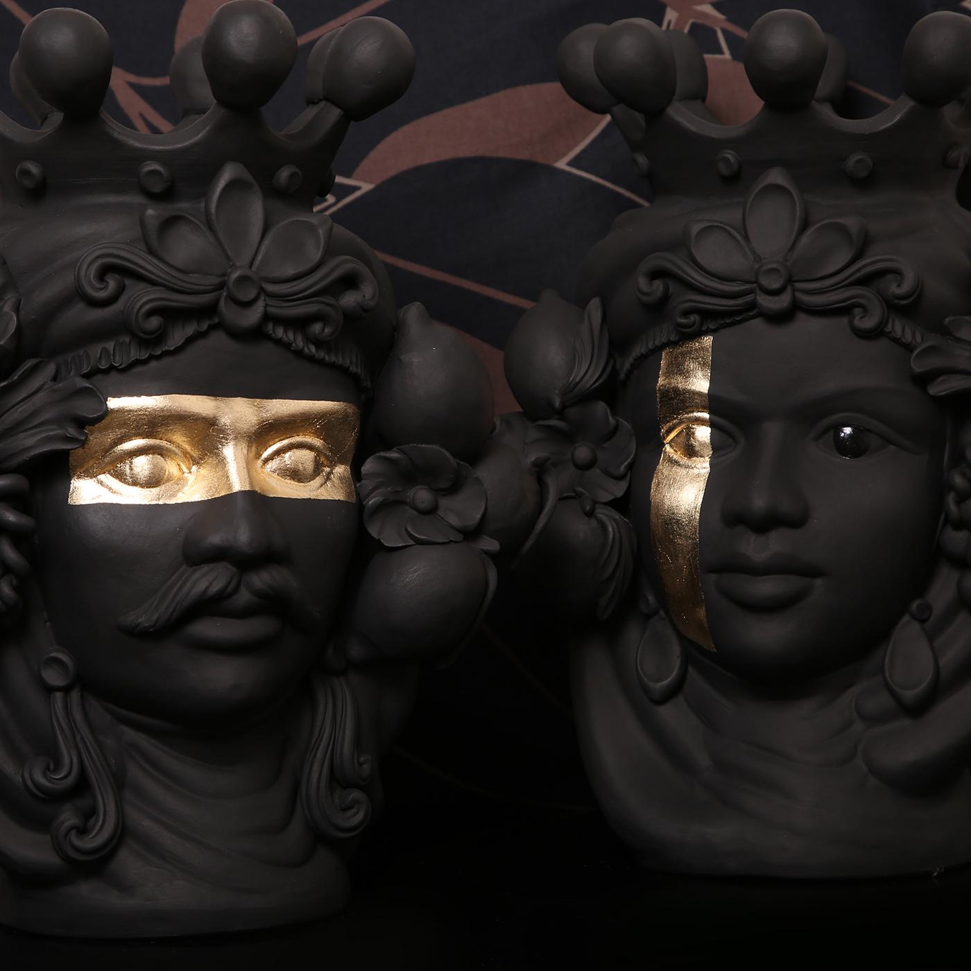 Céramique Vase noir Don Venerando en vente