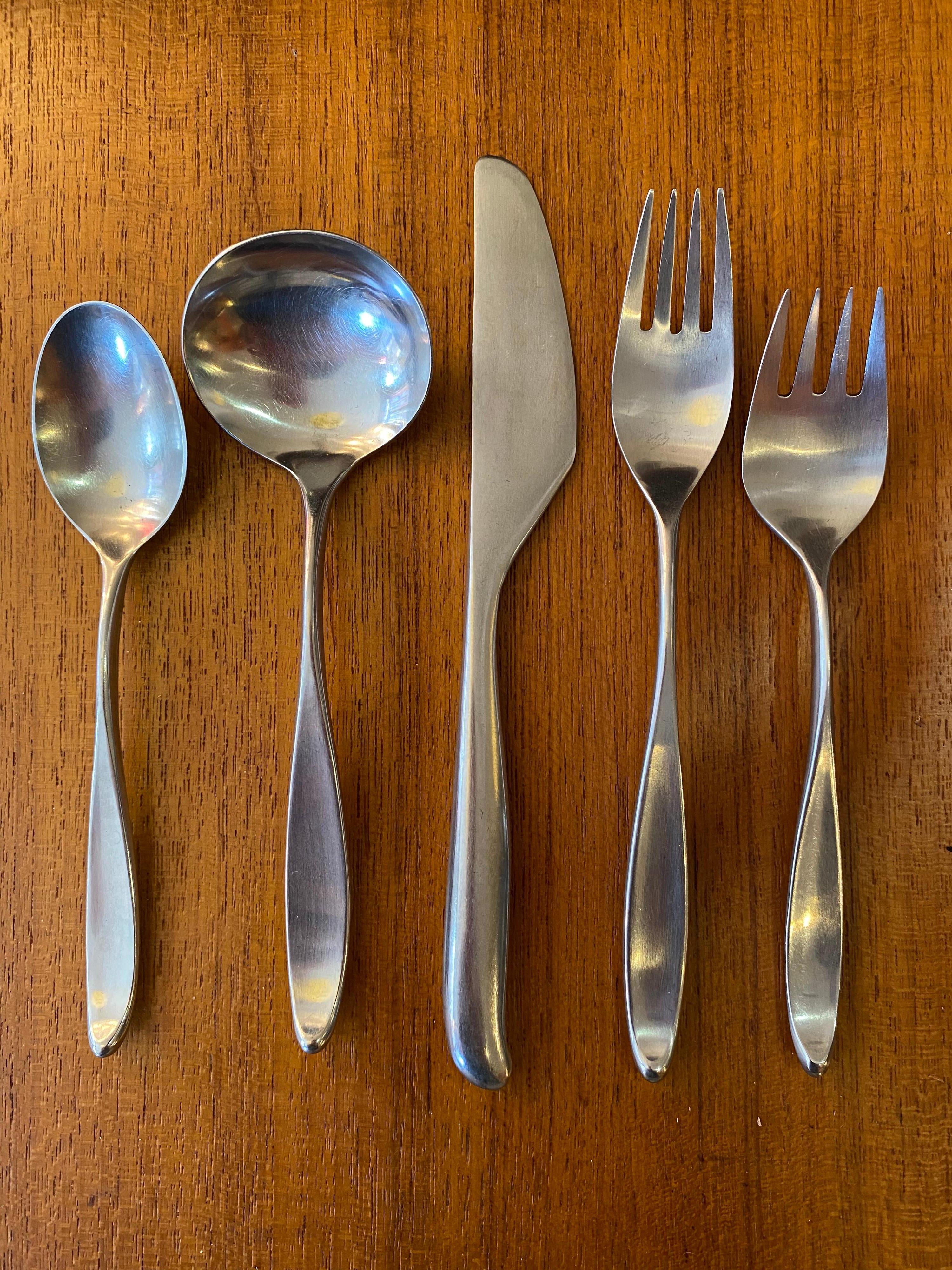 Don Wallance for Lauffer Design 2 Stainless Set / 42 Piece 4