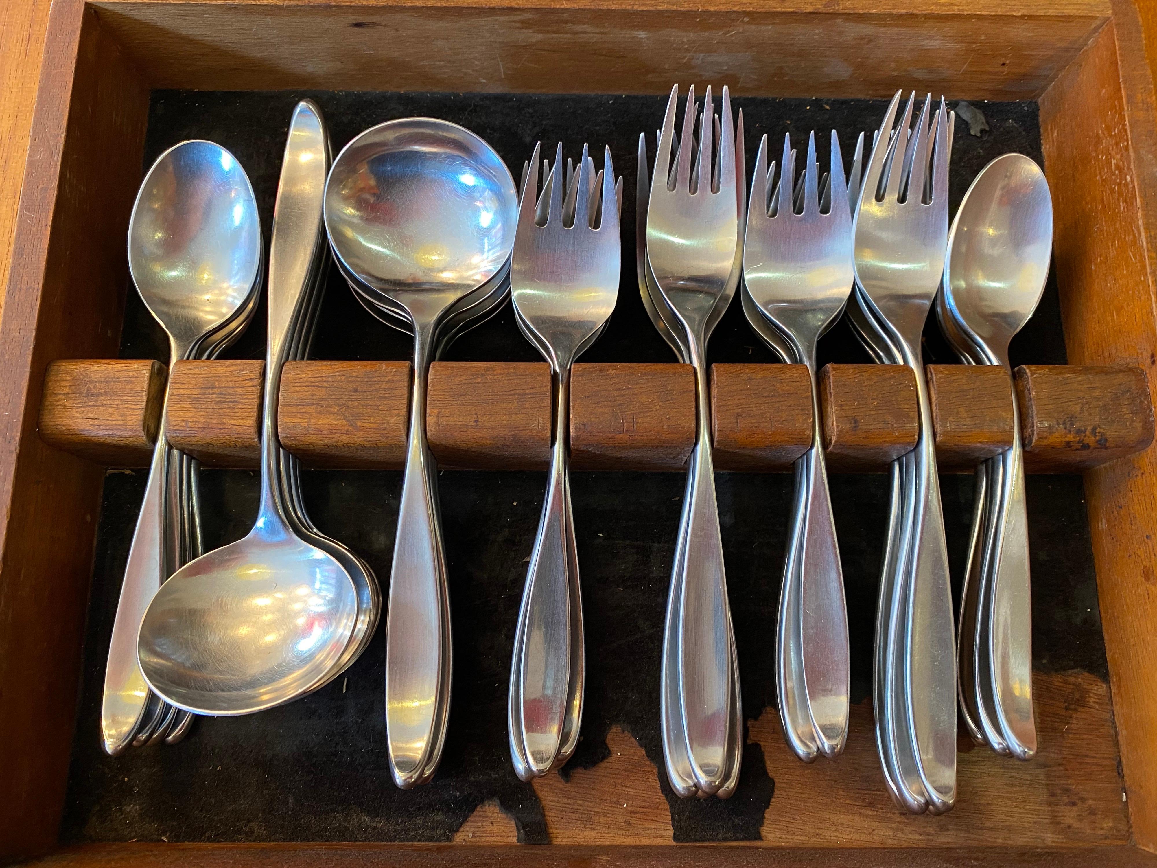 Scandinavian Modern Don Wallance for Lauffer Design 2 Stainless Set / 42 Piece