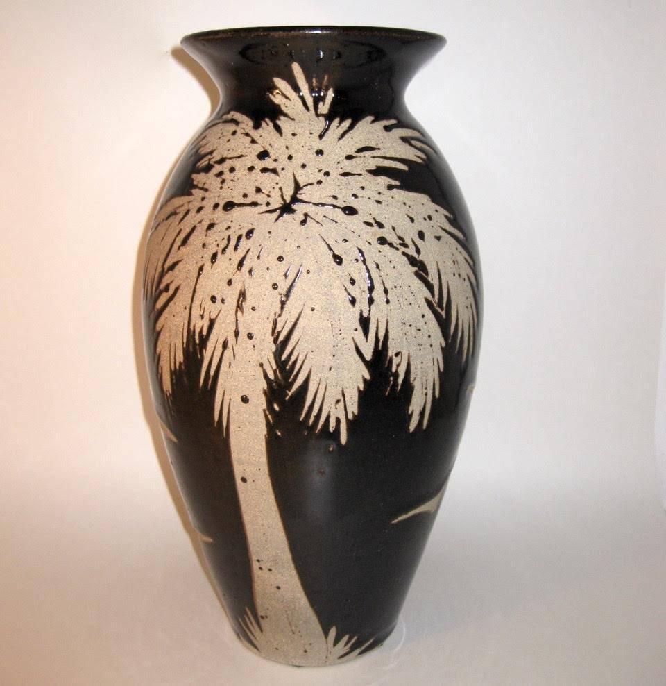 Don Williams Studo Pottery Tropical Palm Tree Vase In Excellent Condition In Sacramento, CA