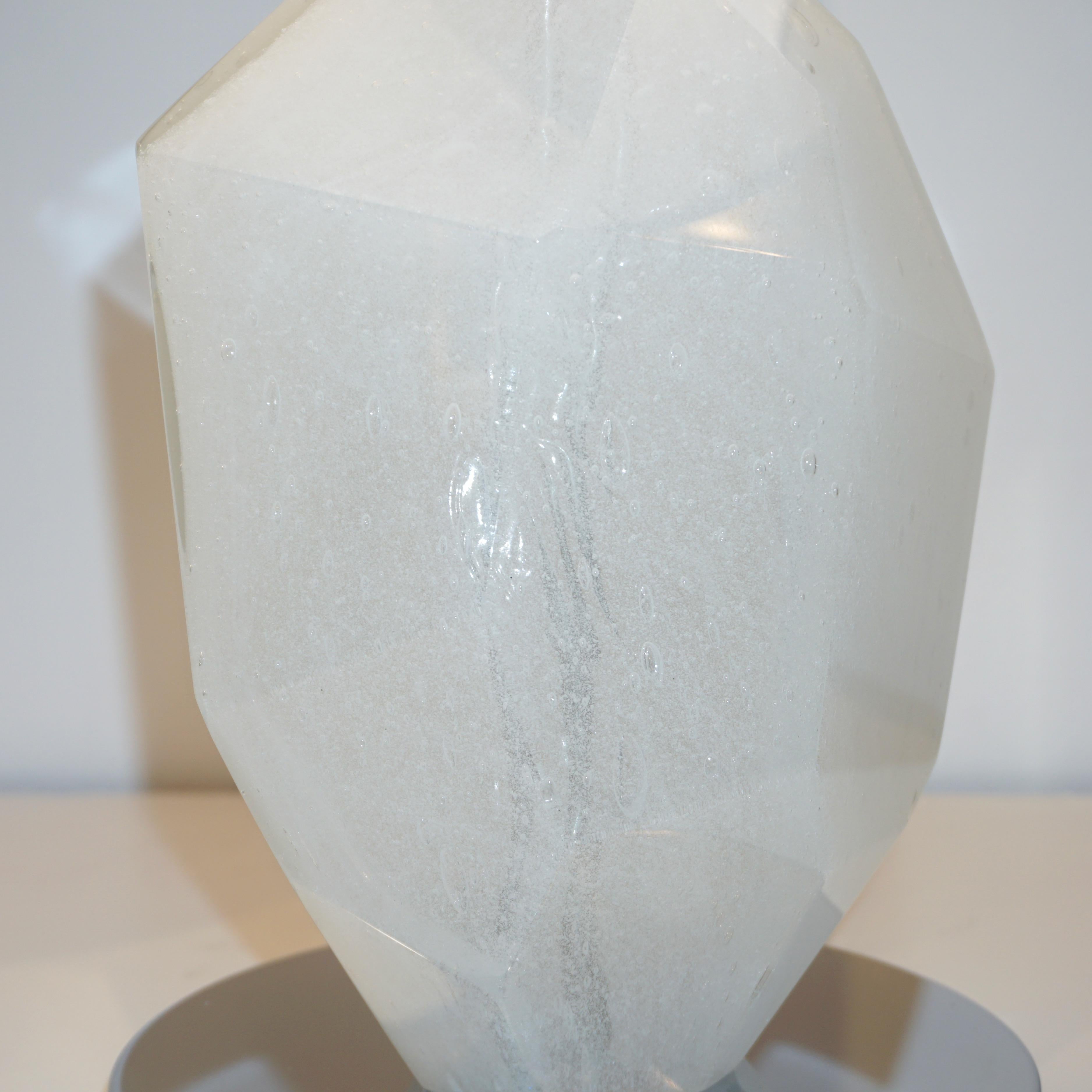 Donà Contemporary Italian Pair of Faceted Solid Rock White Murano Glass Lamps In New Condition In New York, NY