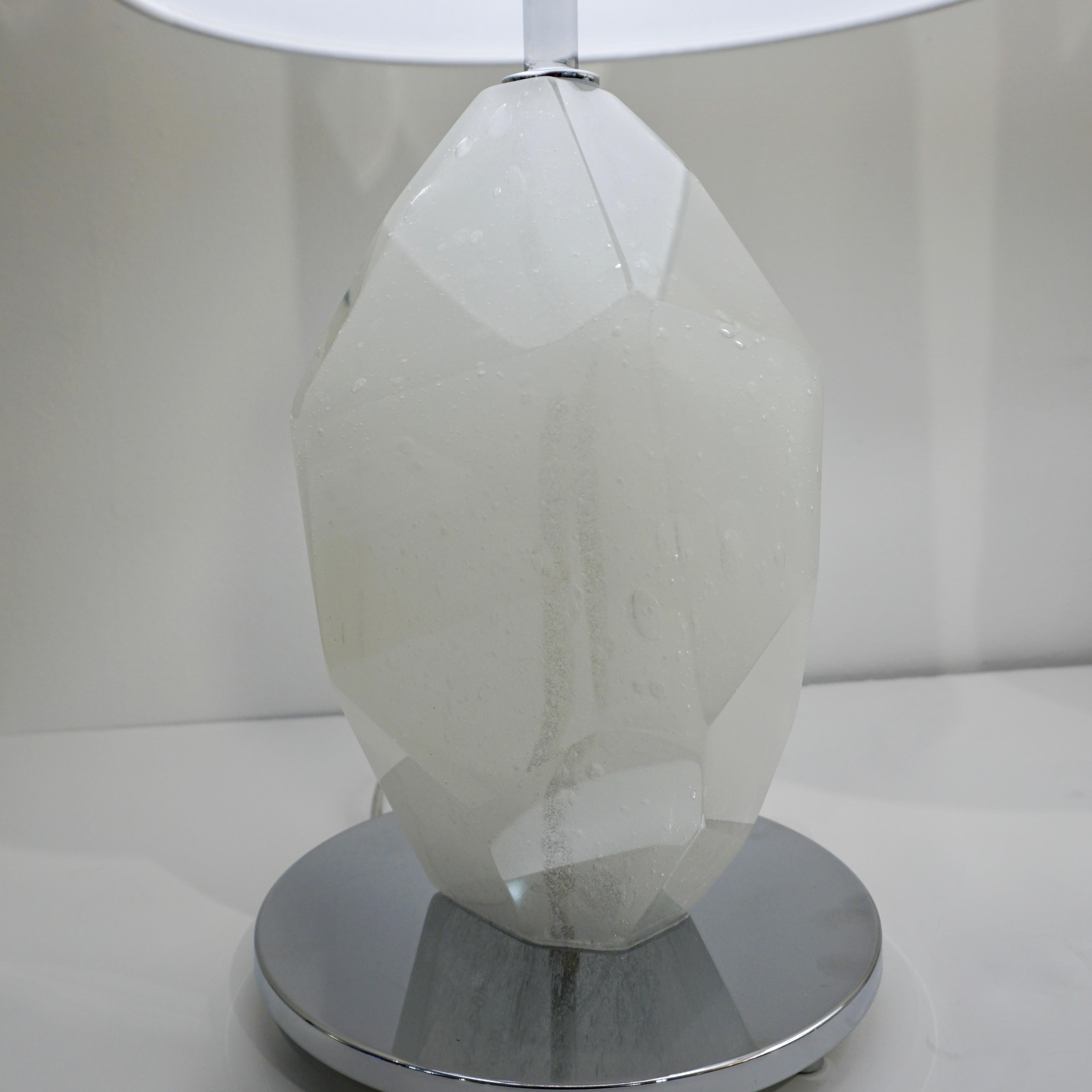 Blown Glass Donà Contemporary Italian Pair of Faceted Solid Rock White Murano Glass Lamps